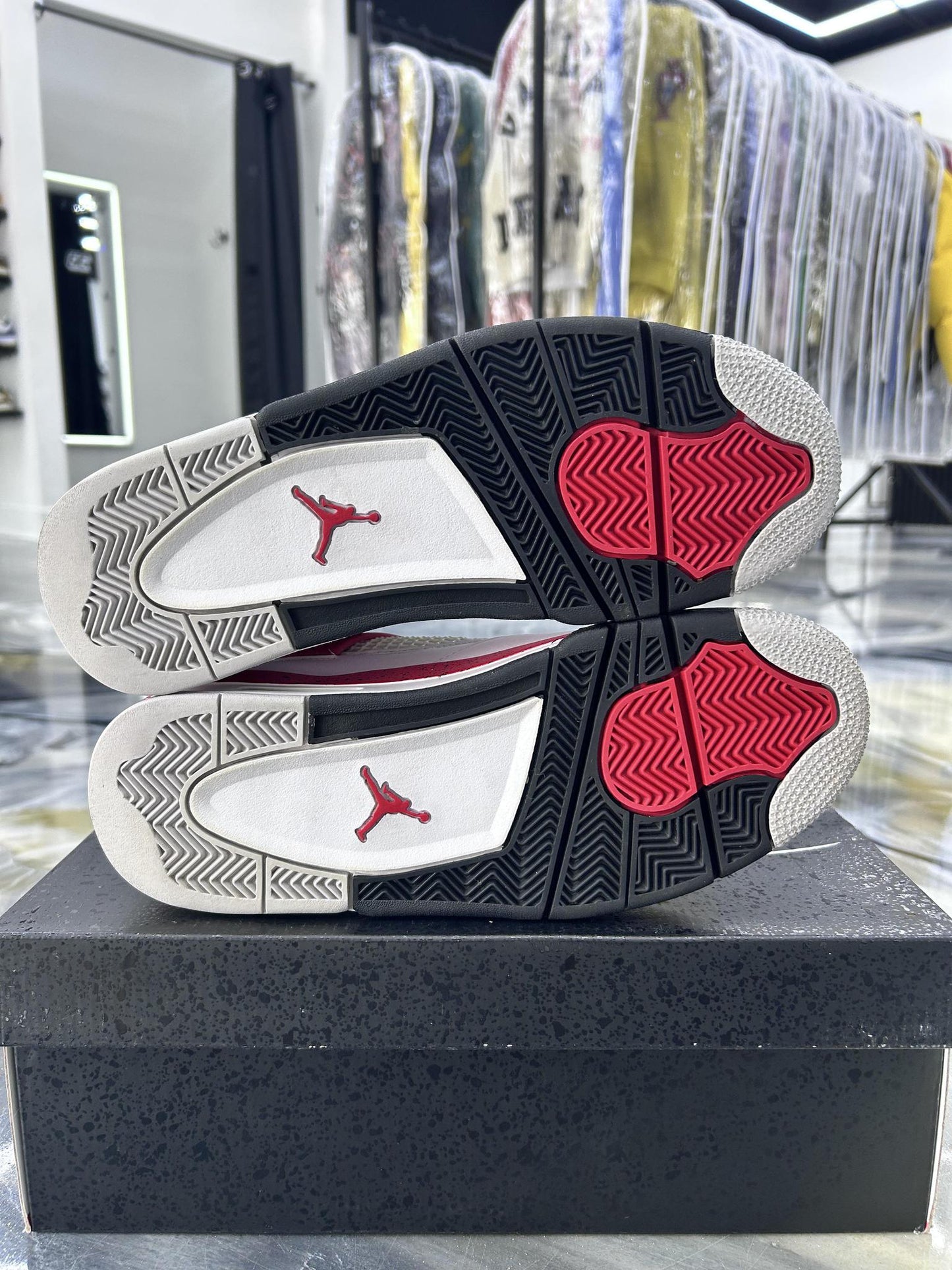 Jordan 4 Red Cement Used Size 9.5