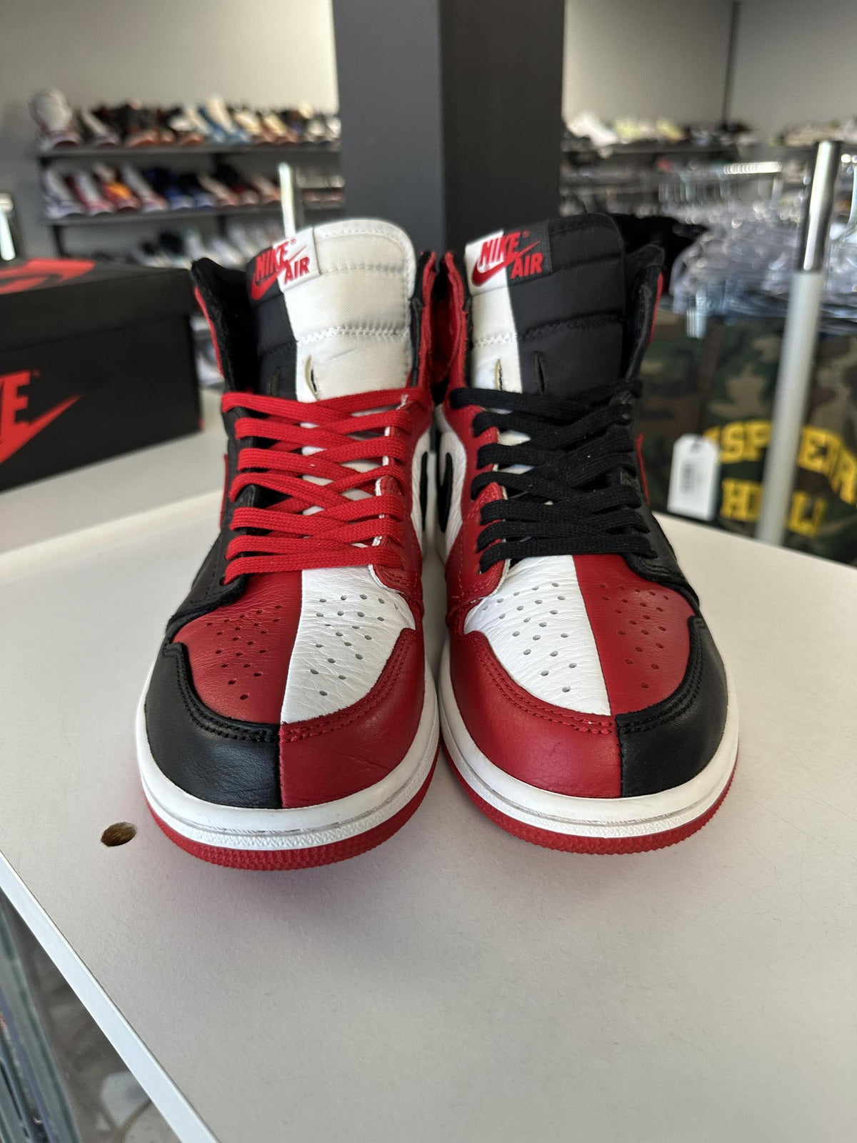 Jordan 1 "Homage To Home" Used Size 8