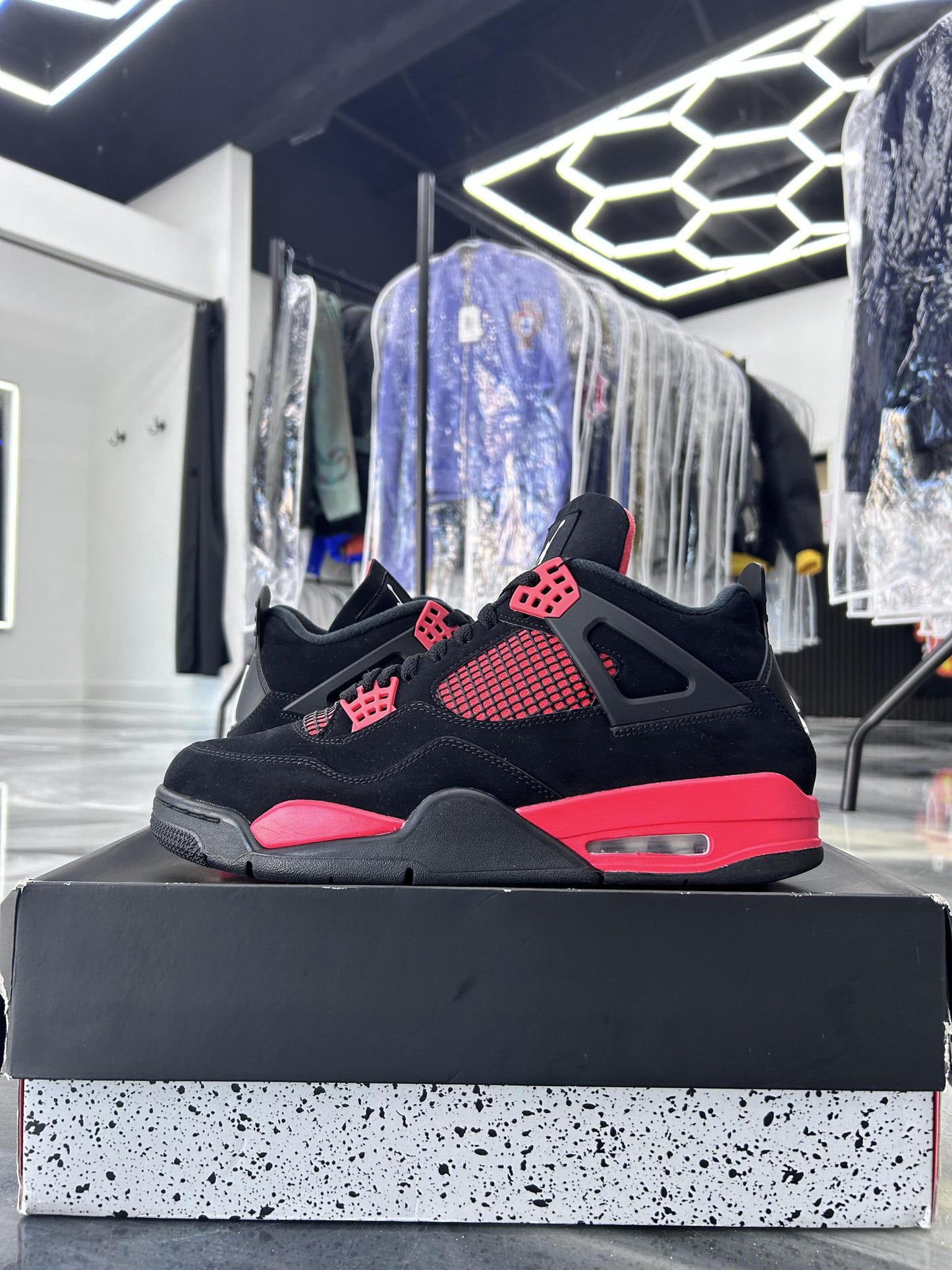 Jordan 4 "Red Thunder" Used Size 12