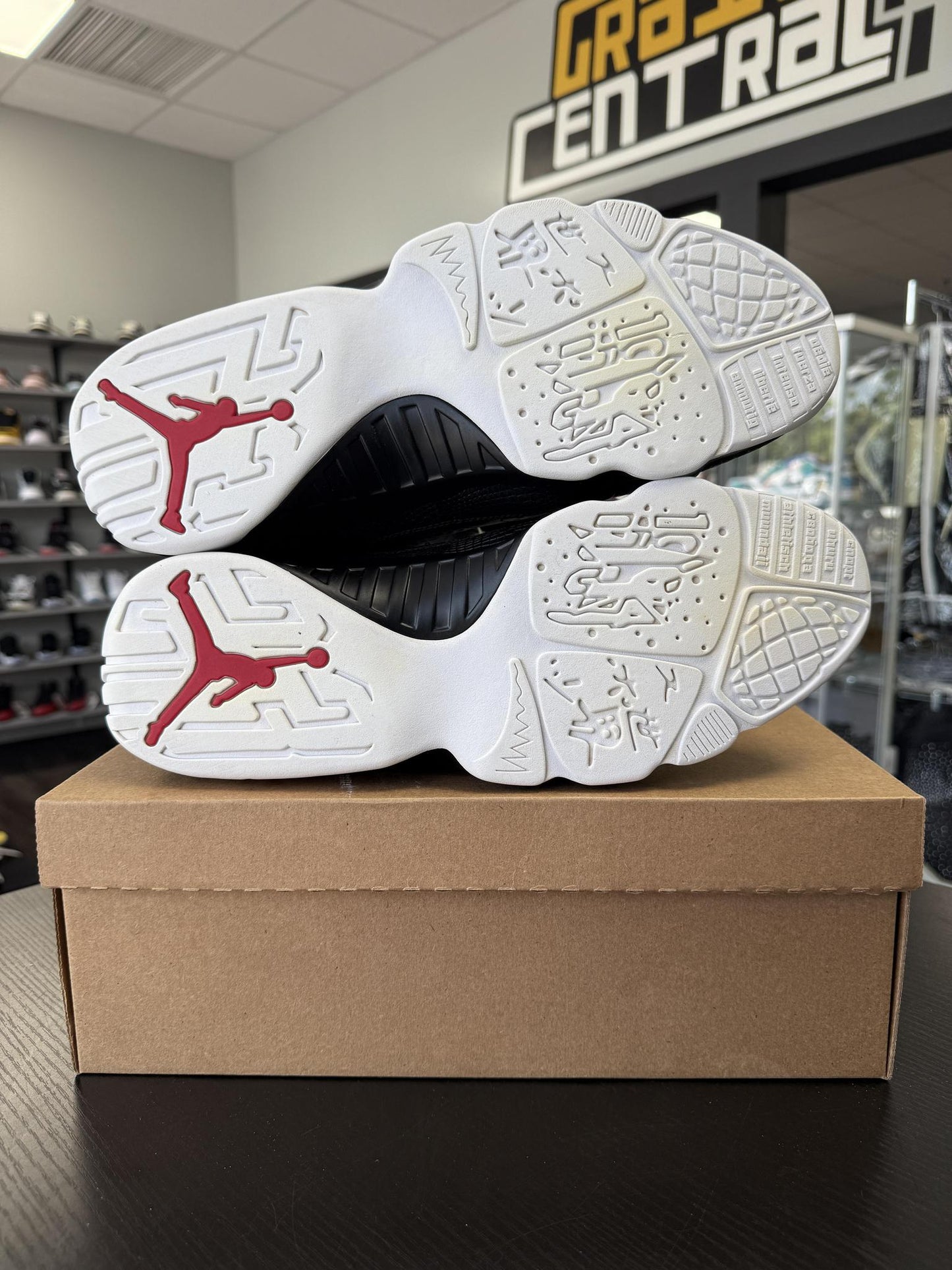 Jordan 9 Low "Snakeskin" Used Size 14