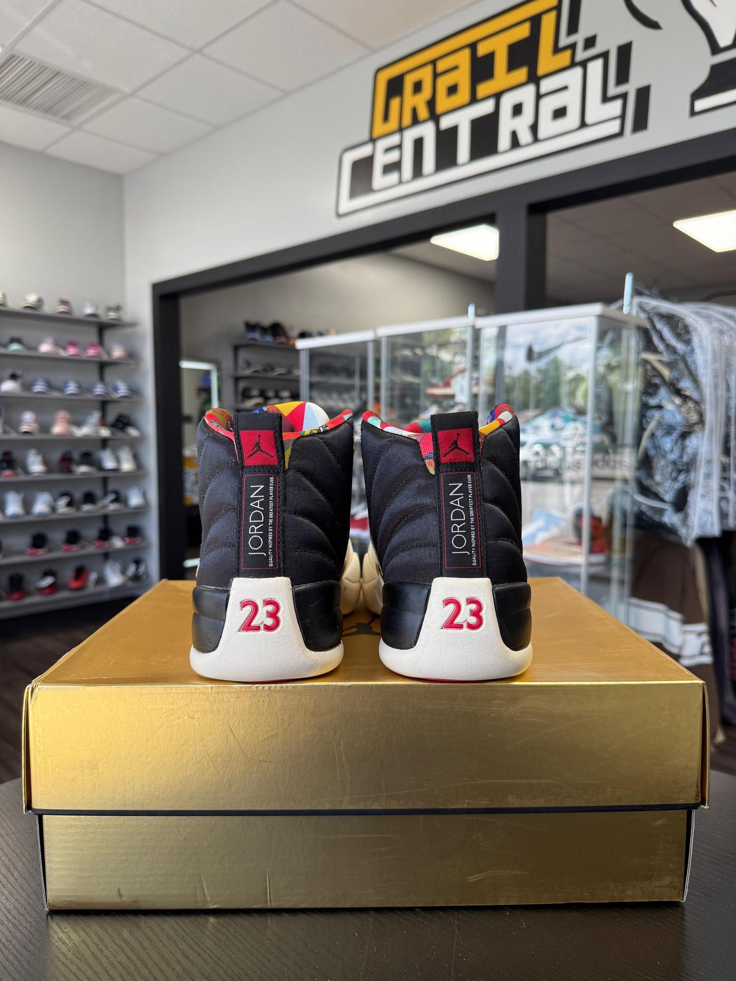 Jordan 12 "CNY" Used Size 9.5