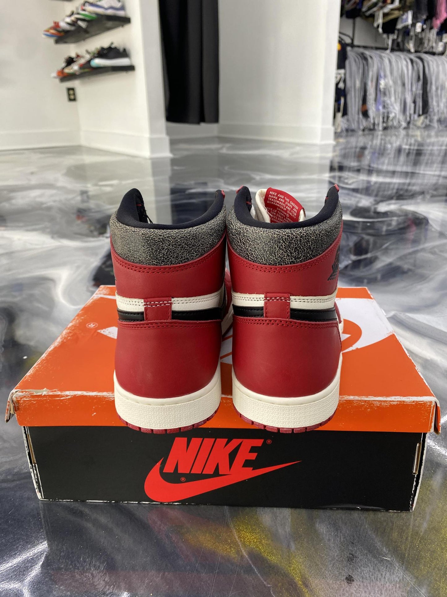 Jordan 1 "Lost and Found" Used Size 10.5