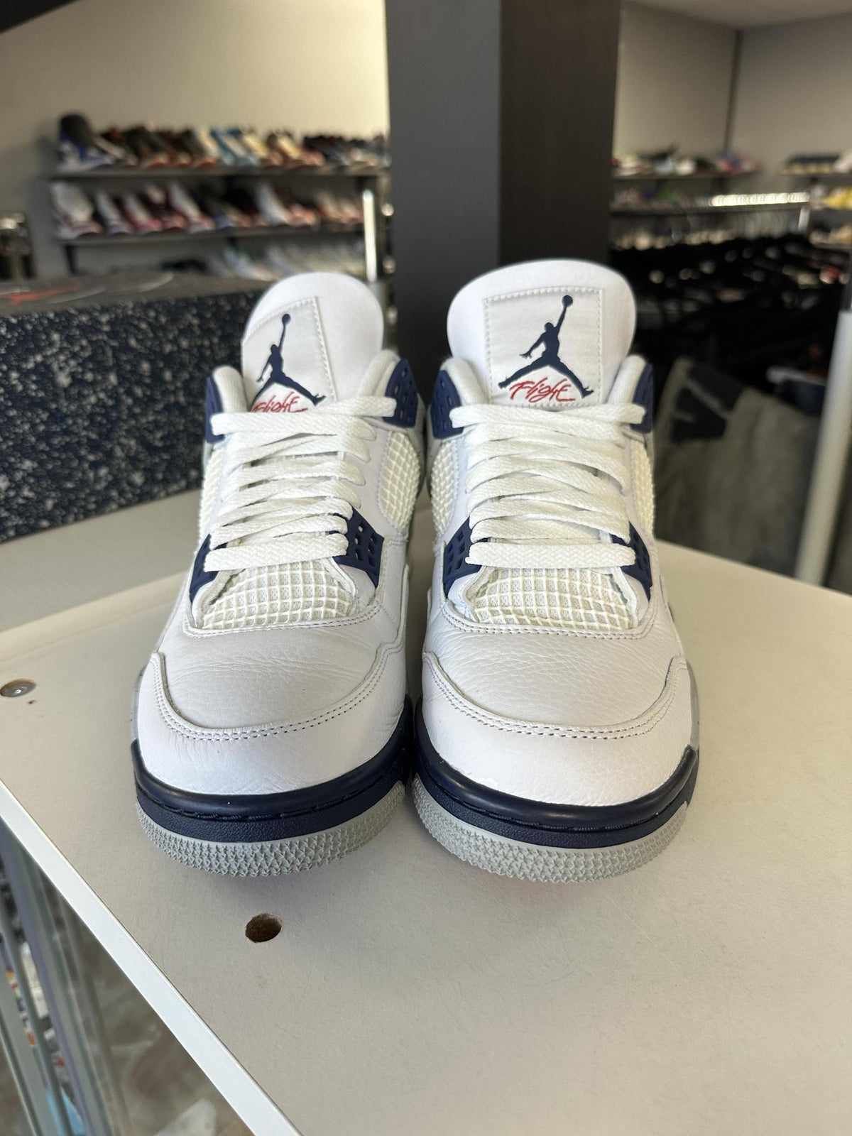 Jordan 4 "Midnight Navy" Size 8 Used
