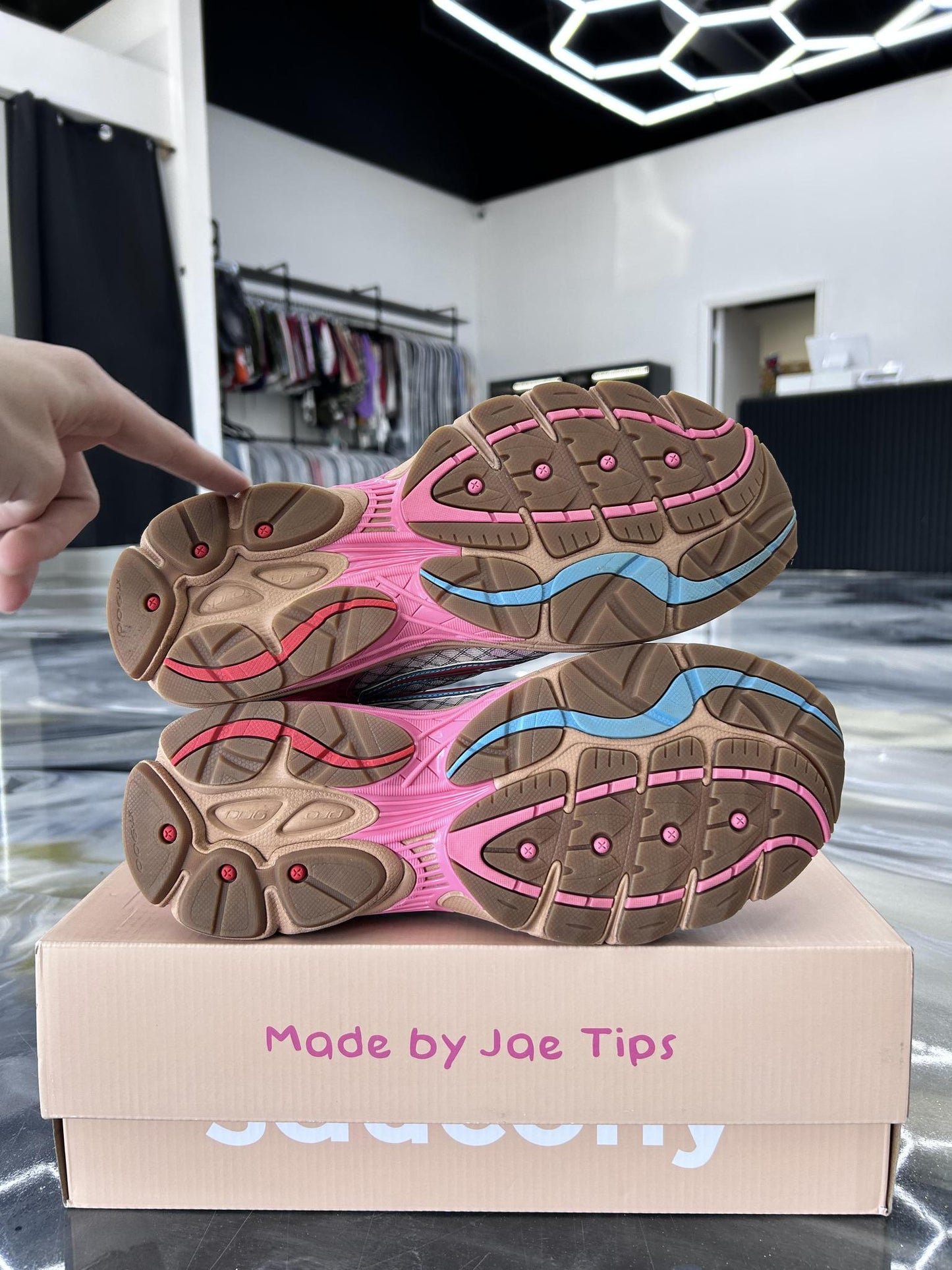 Saucony Program Omni 9 "Jae Tips" Used Size 11