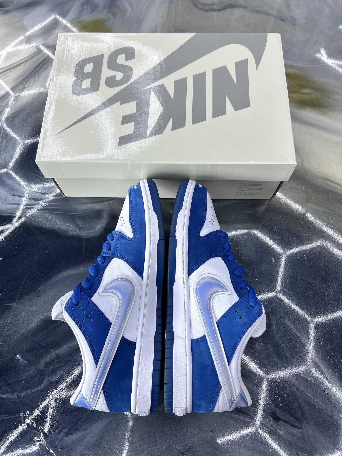 Nike Dunk Low SB "Born x Raised" Used Size 10