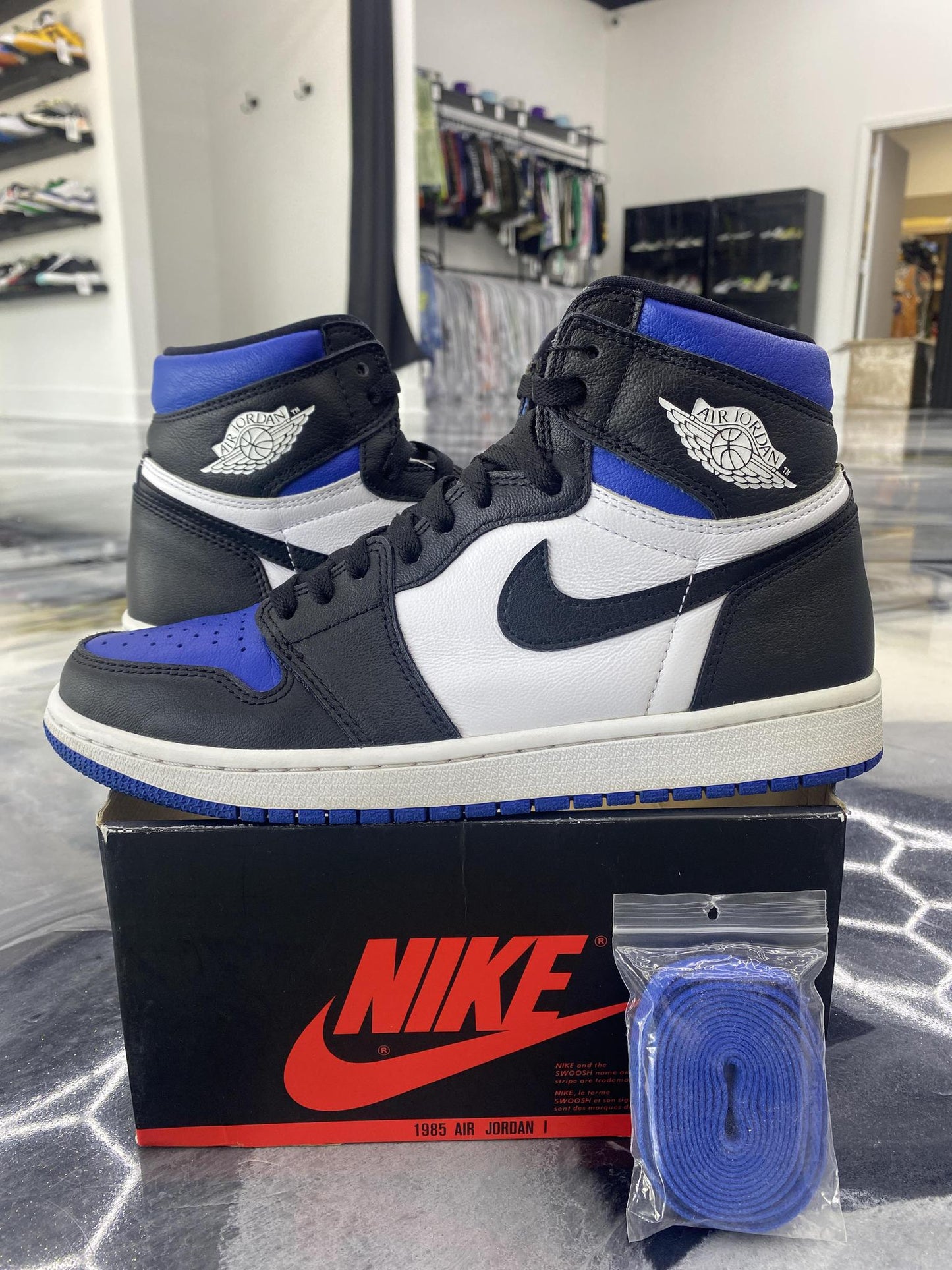 Jordan 1 "Royal Toe" Used Size 8.5