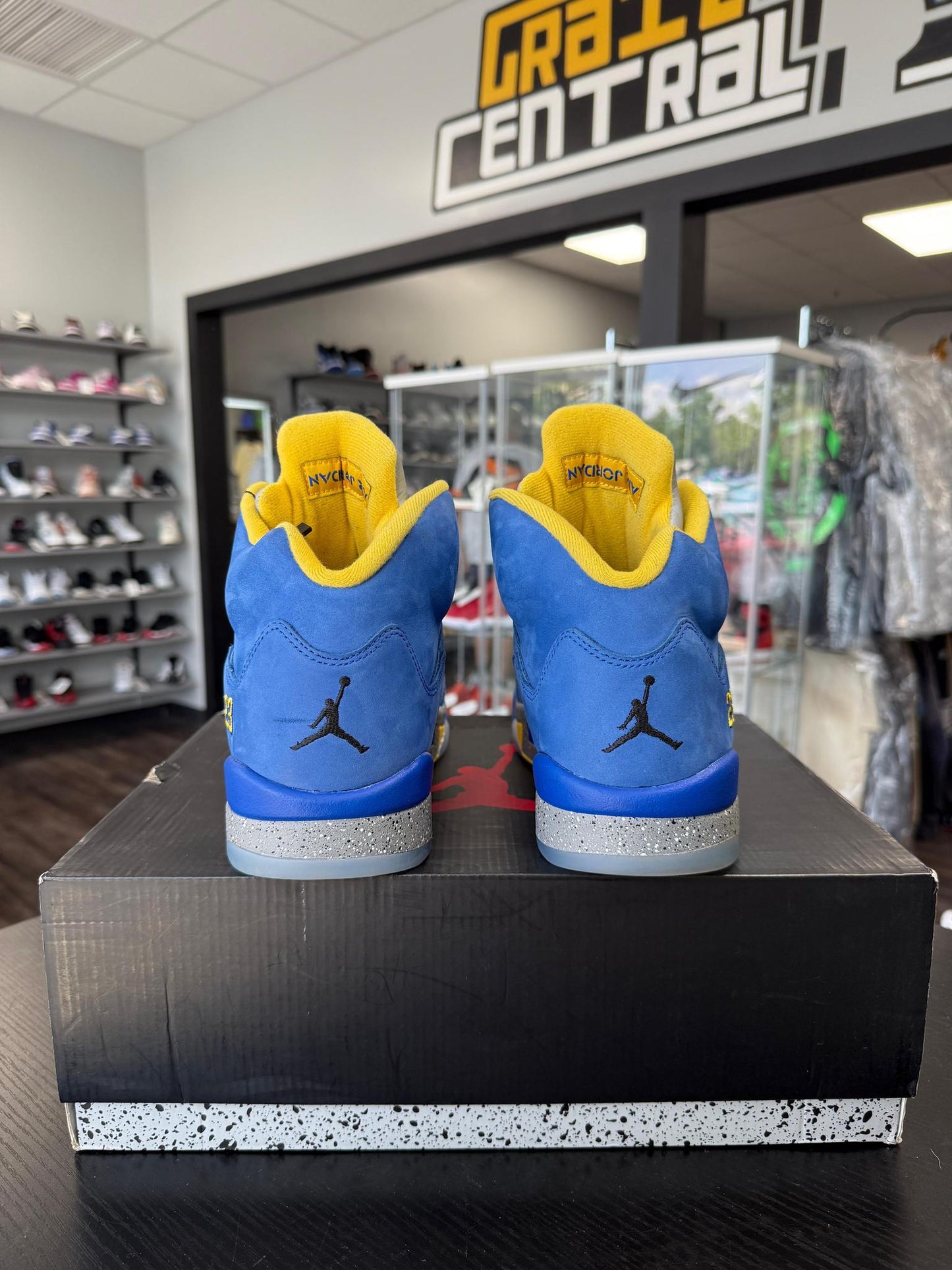 Jordan 5 "Laney" Used Size 12