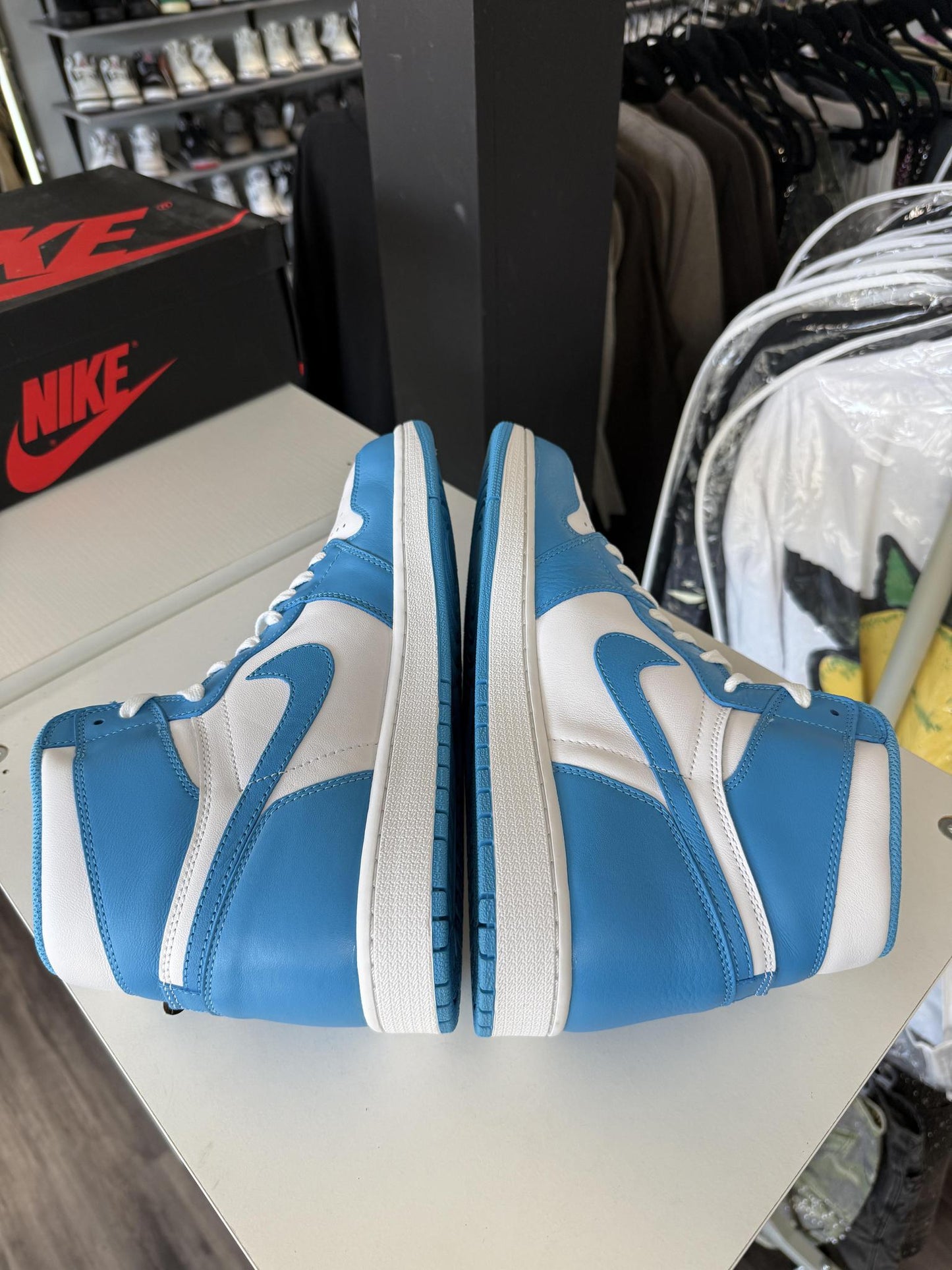 Jordan 1 "UNC" Used Size 12