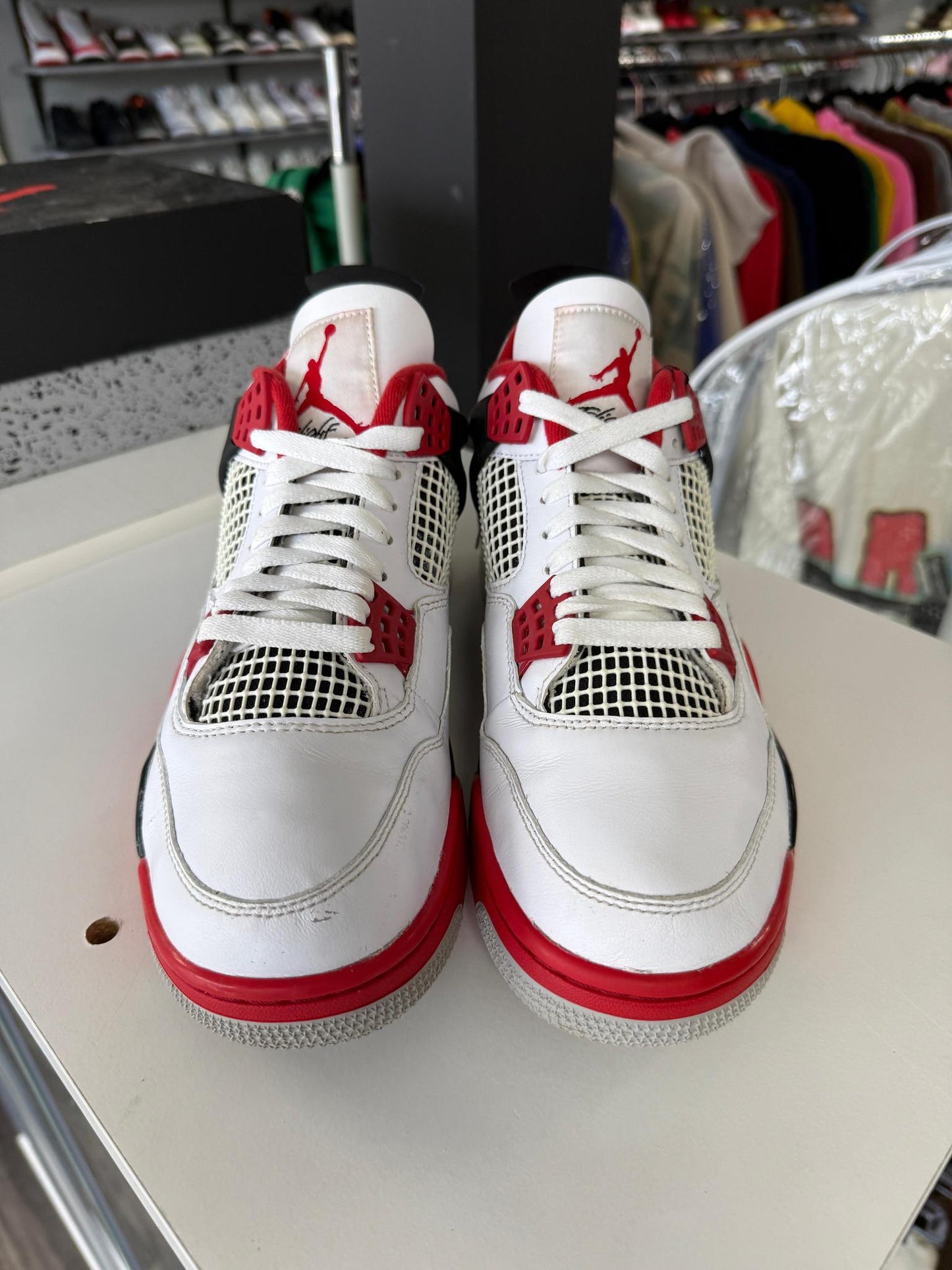 Jordan 4 "Fire Red" Used Size 9.5