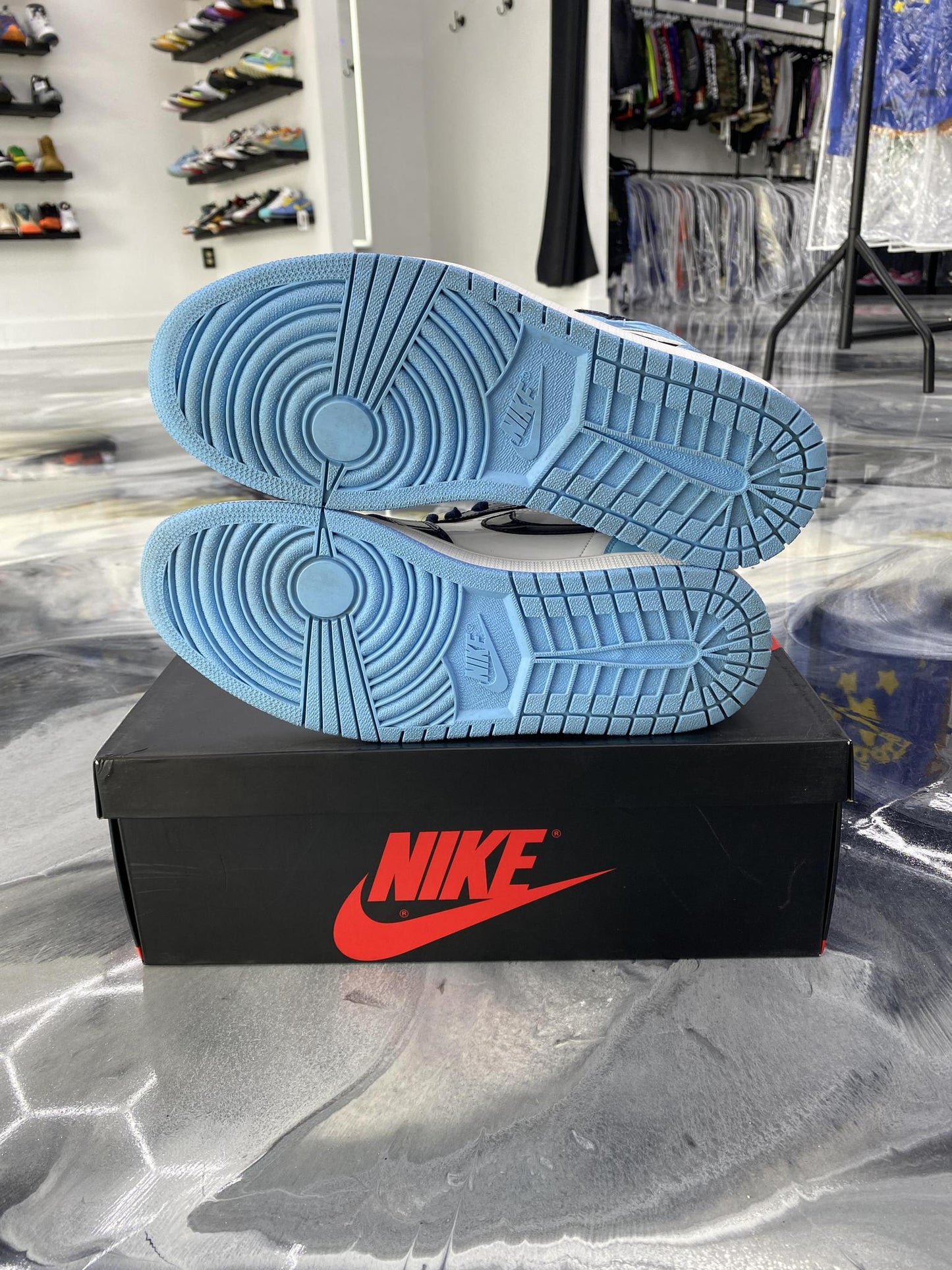 Jordan 1 High "UNC Patent" Used Size 10