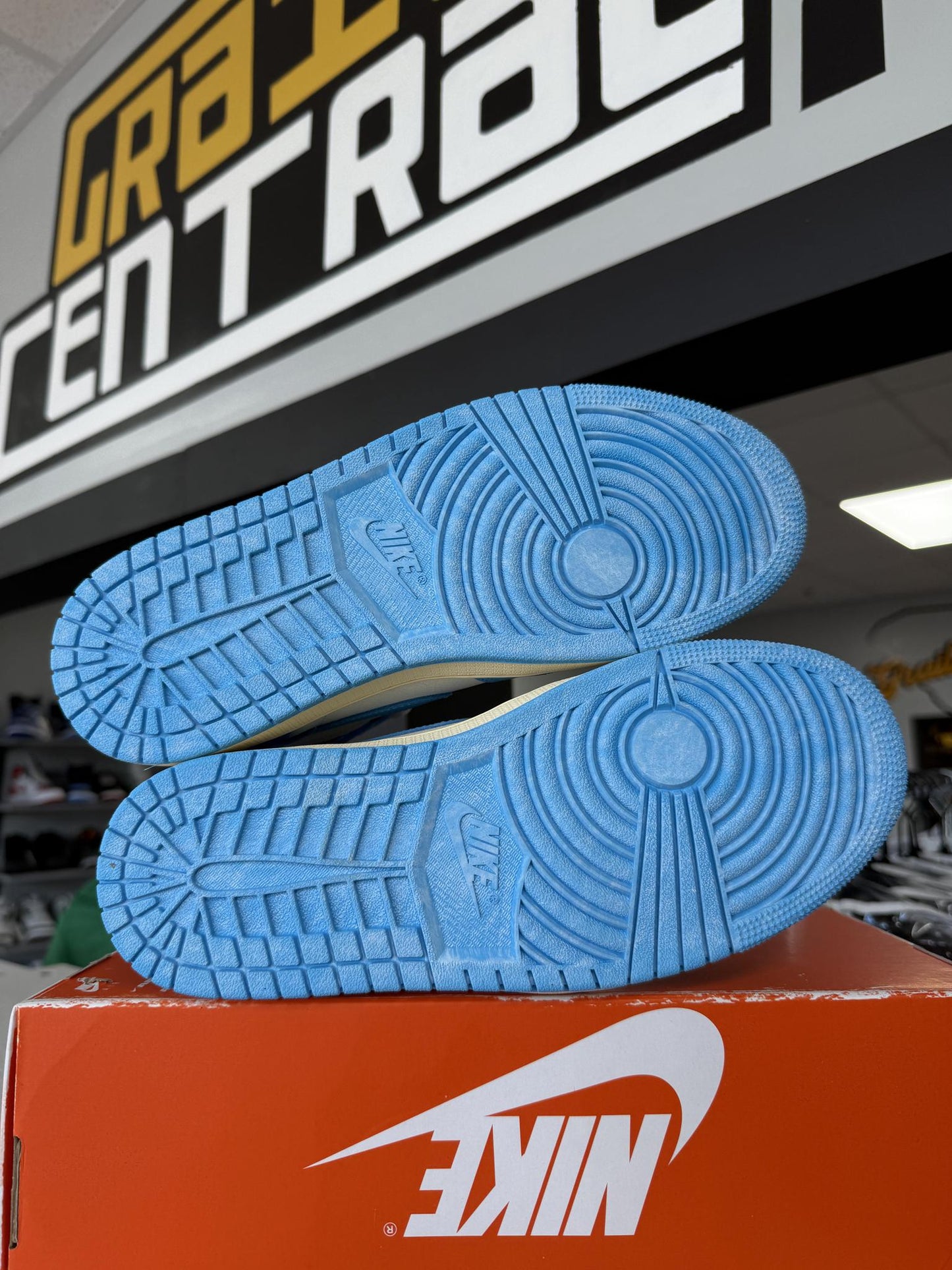 Jordan 1 "UNC Reimagined" Used Size 9