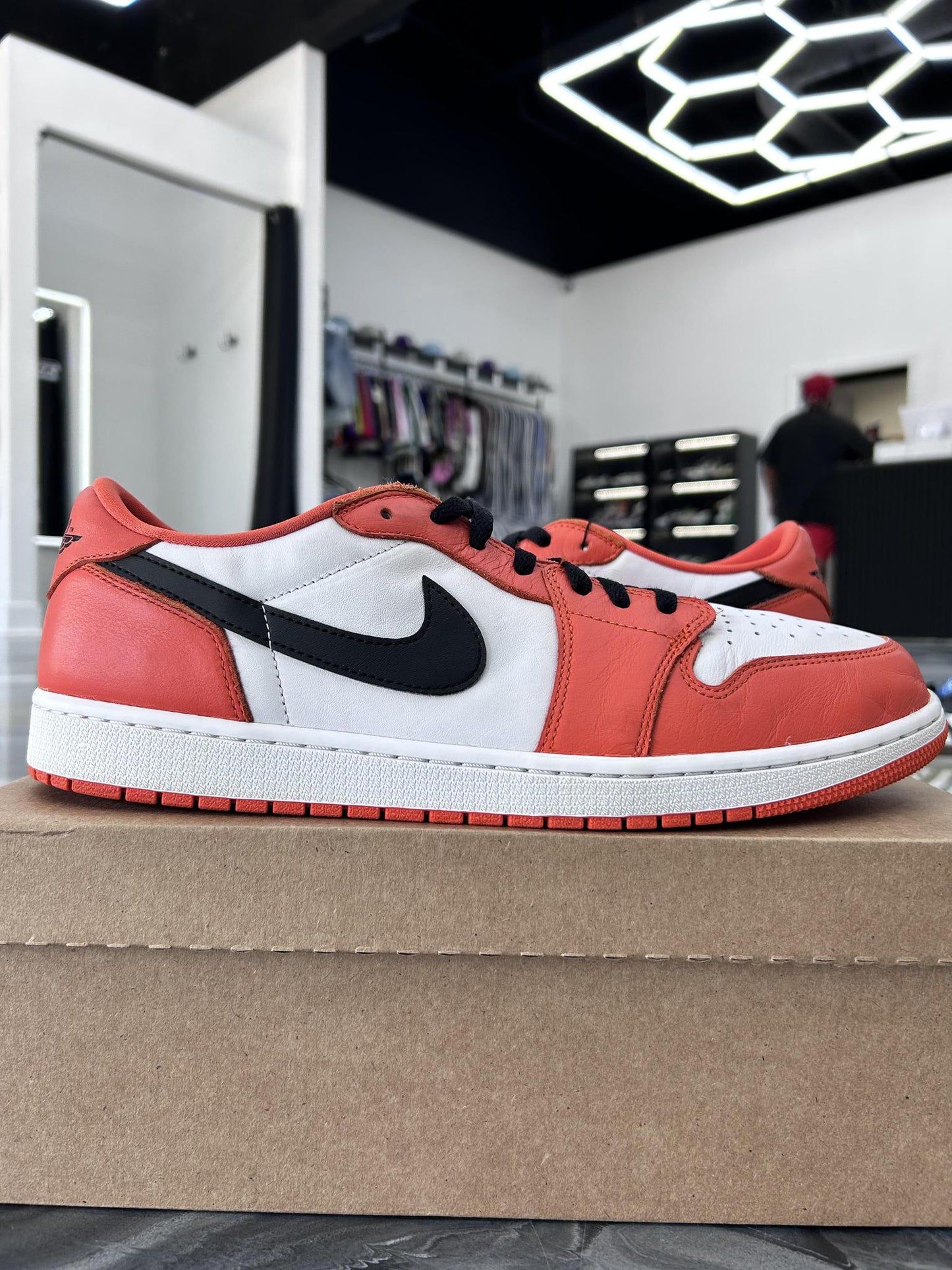 Jordan 1 Low "Starfish" Used Size 15