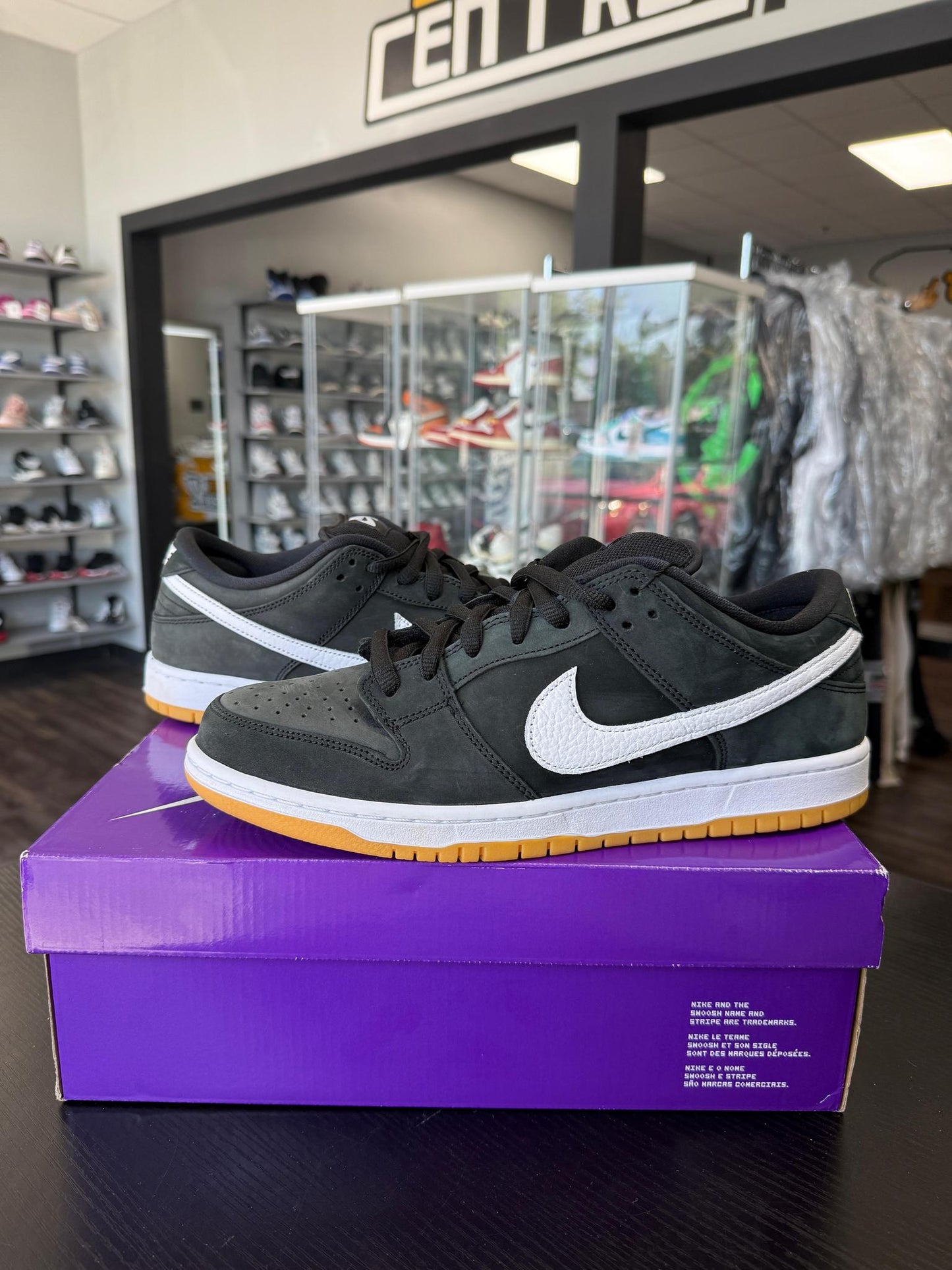 Nike SB Dunk Low "Black Gum" Used Size 11