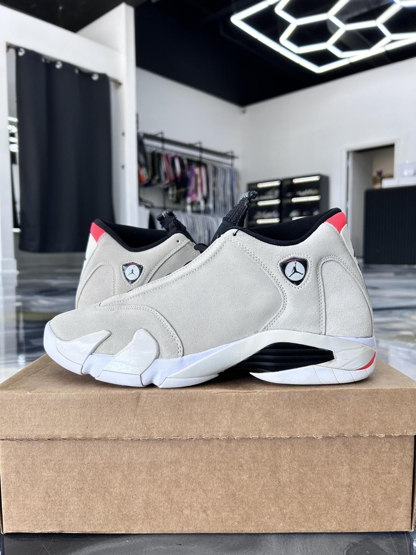 Jordan 14 "Desert Sand" Used Size 11.5