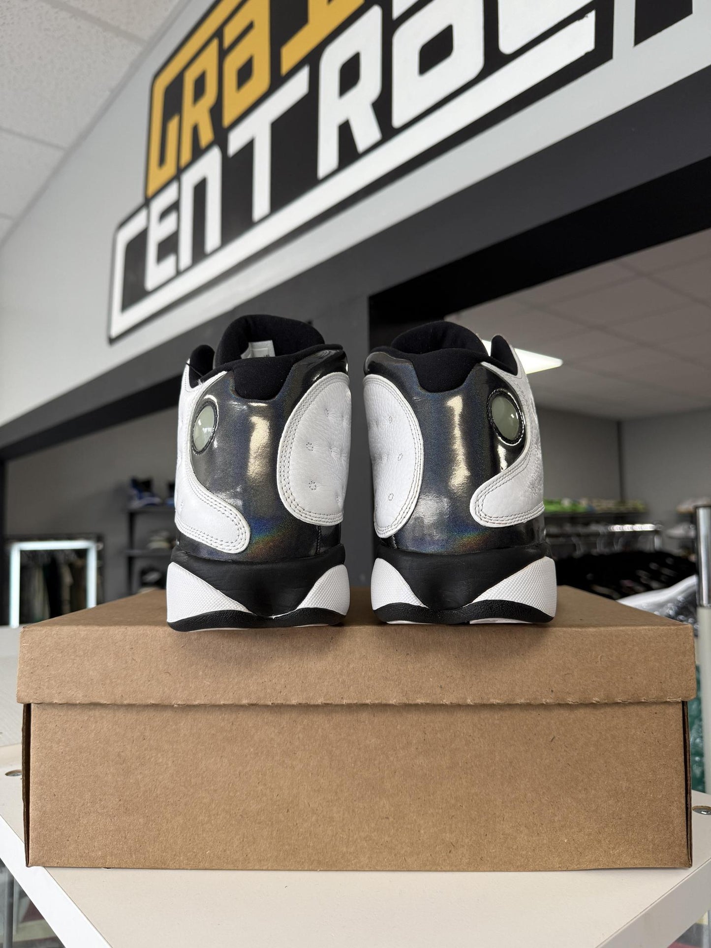 Jordan 13 "Barons Hologram" Used Size 11.5