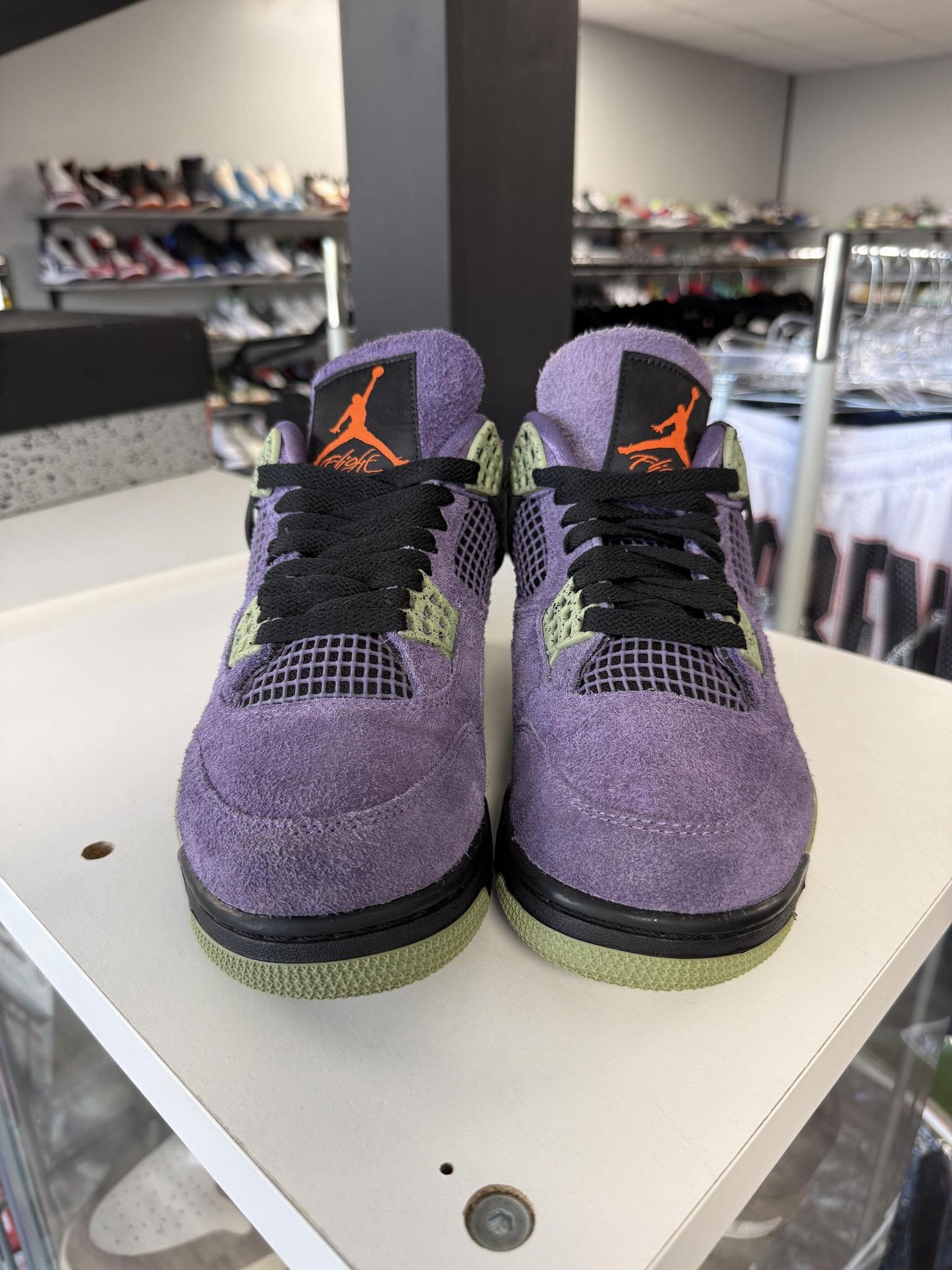 Jordan 4 "Purple Canyon" Used Size 7.5