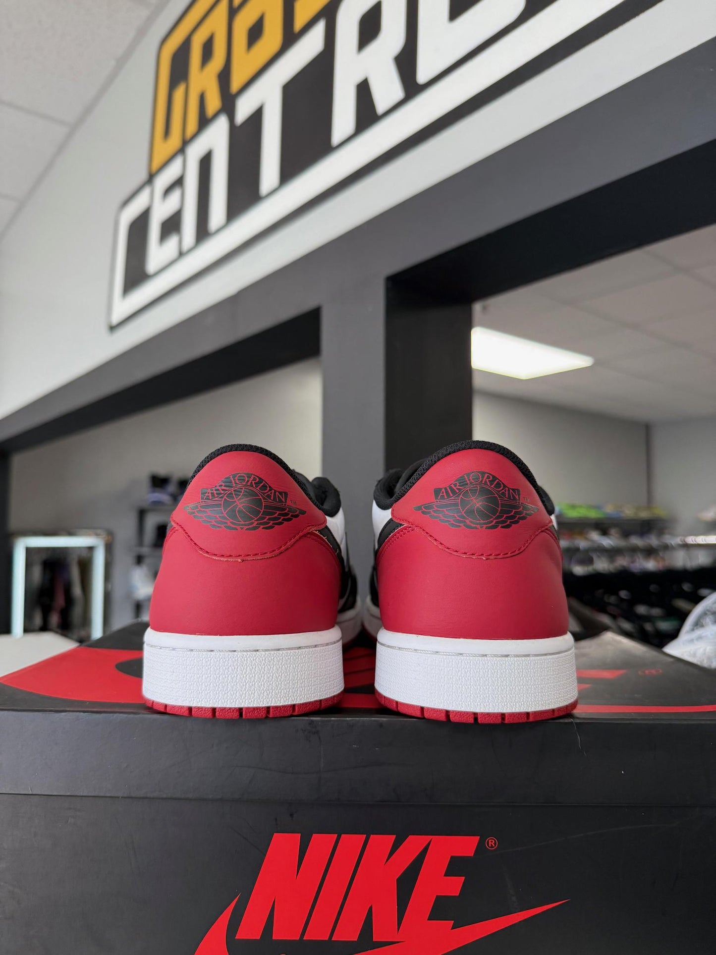 Jordan 1 Low "Black Toe" Used Size 13
