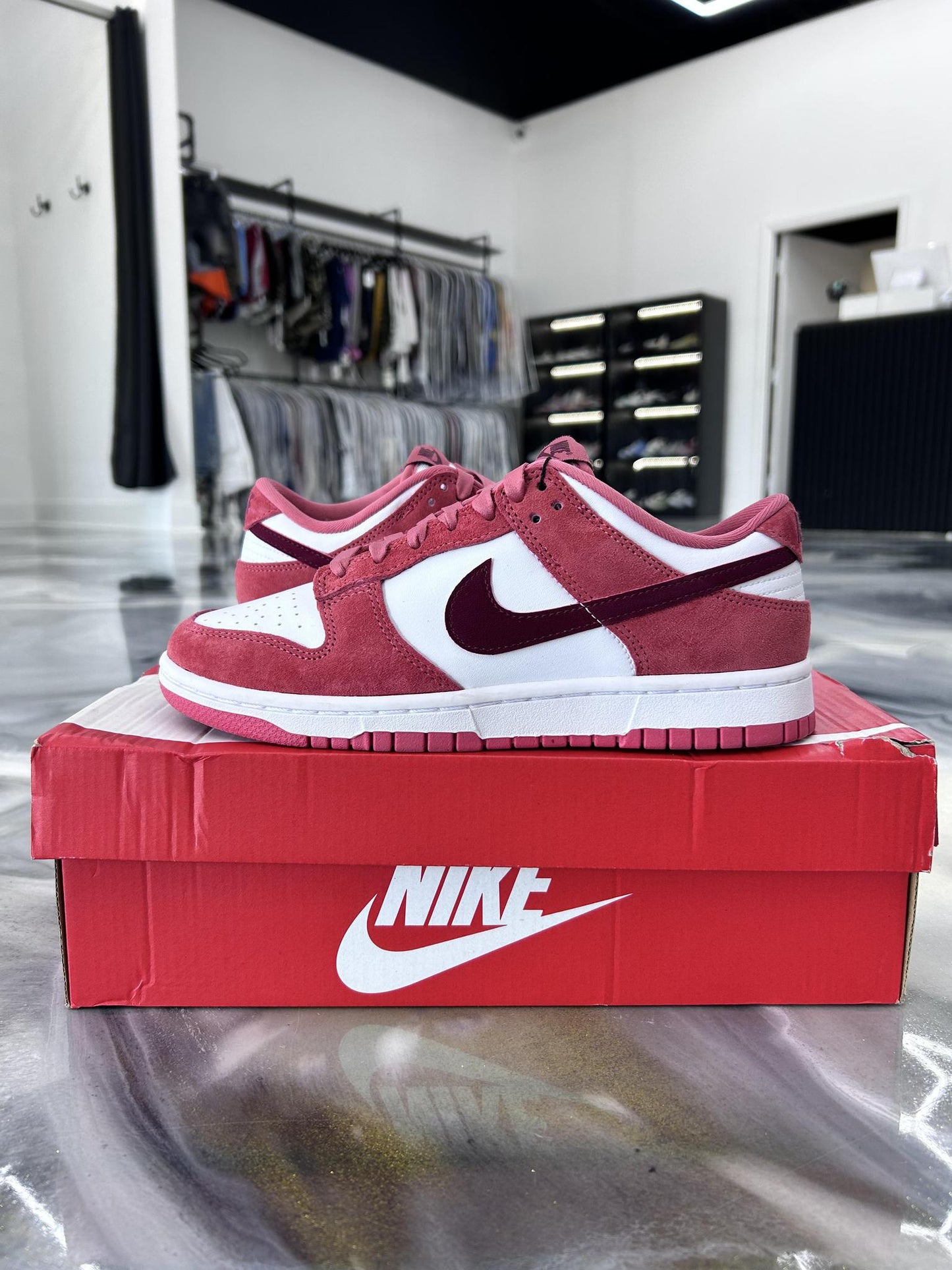 Nike Dunk Low "Valentine's Day" Used Size 6.5Y/8W