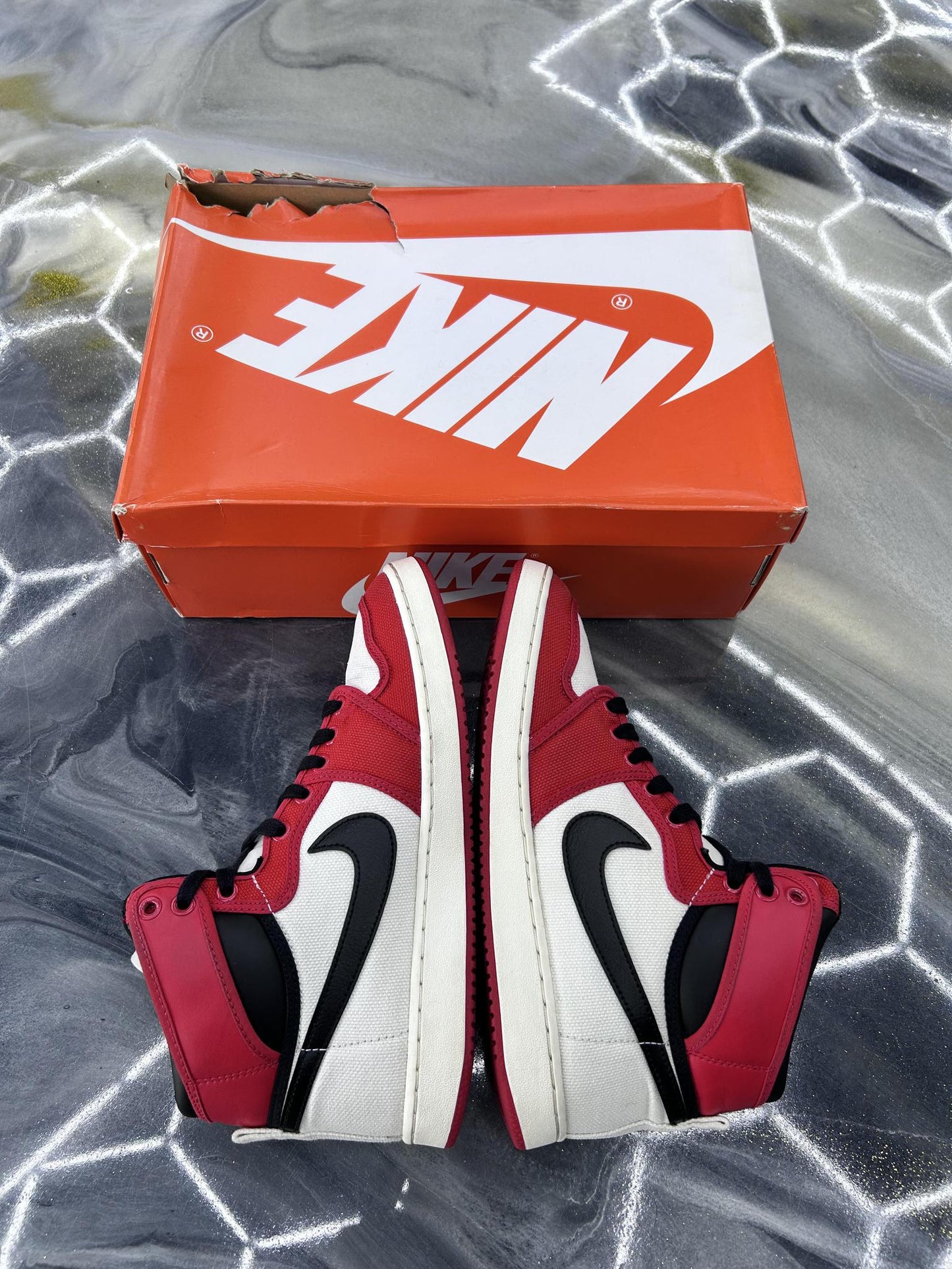 Jordan 1 AJKO "Bred" Used Size 8.5