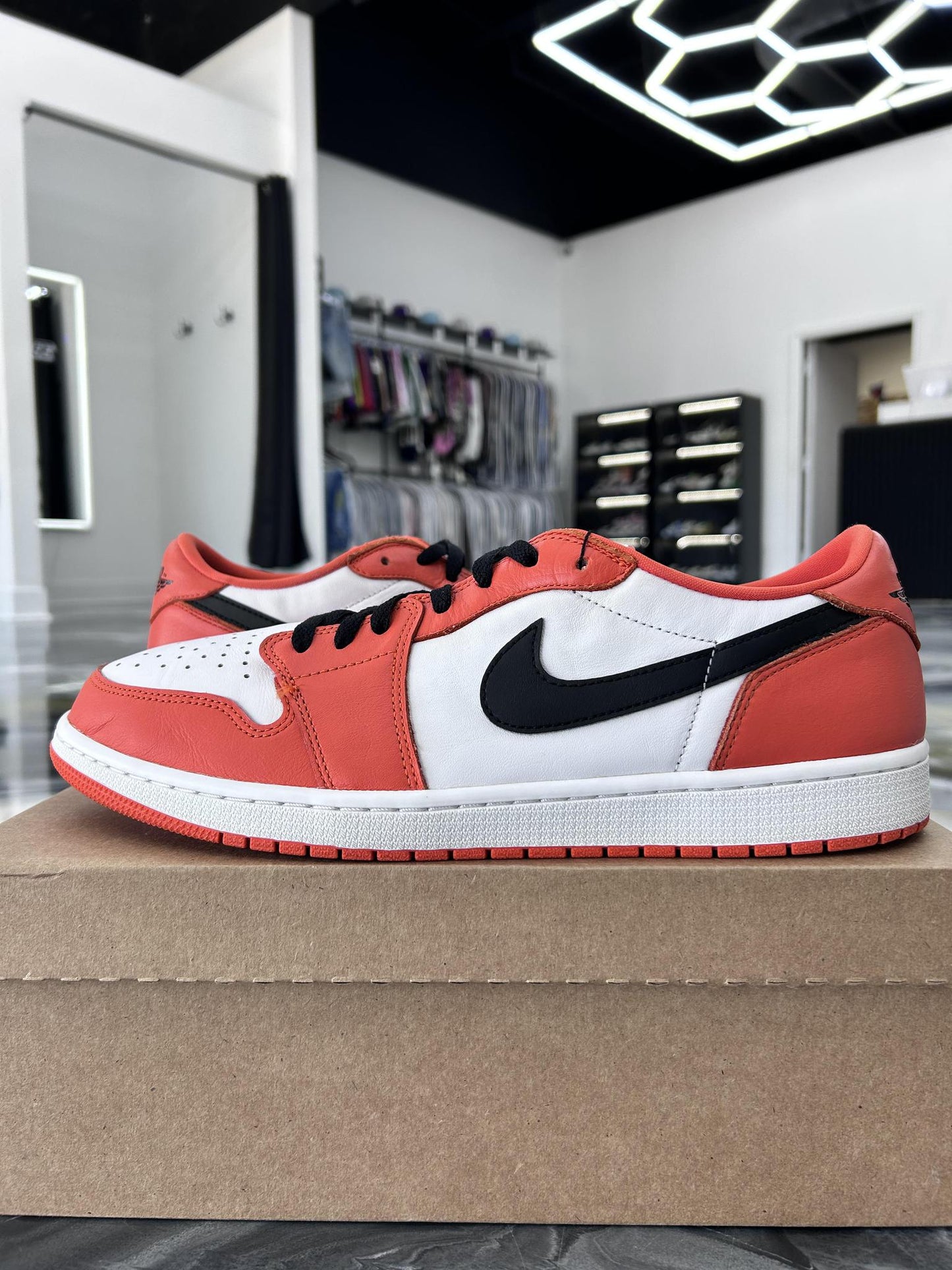 Jordan 1 Low "Starfish" Used Size 15