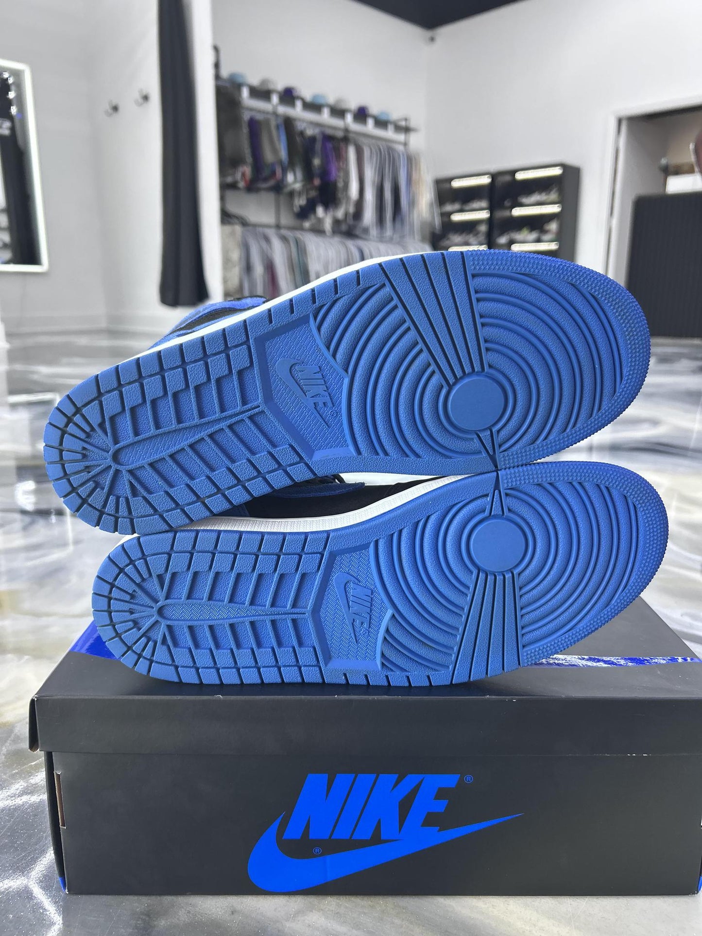 Jordan 1 "Royal Reimagined" Used Size 11