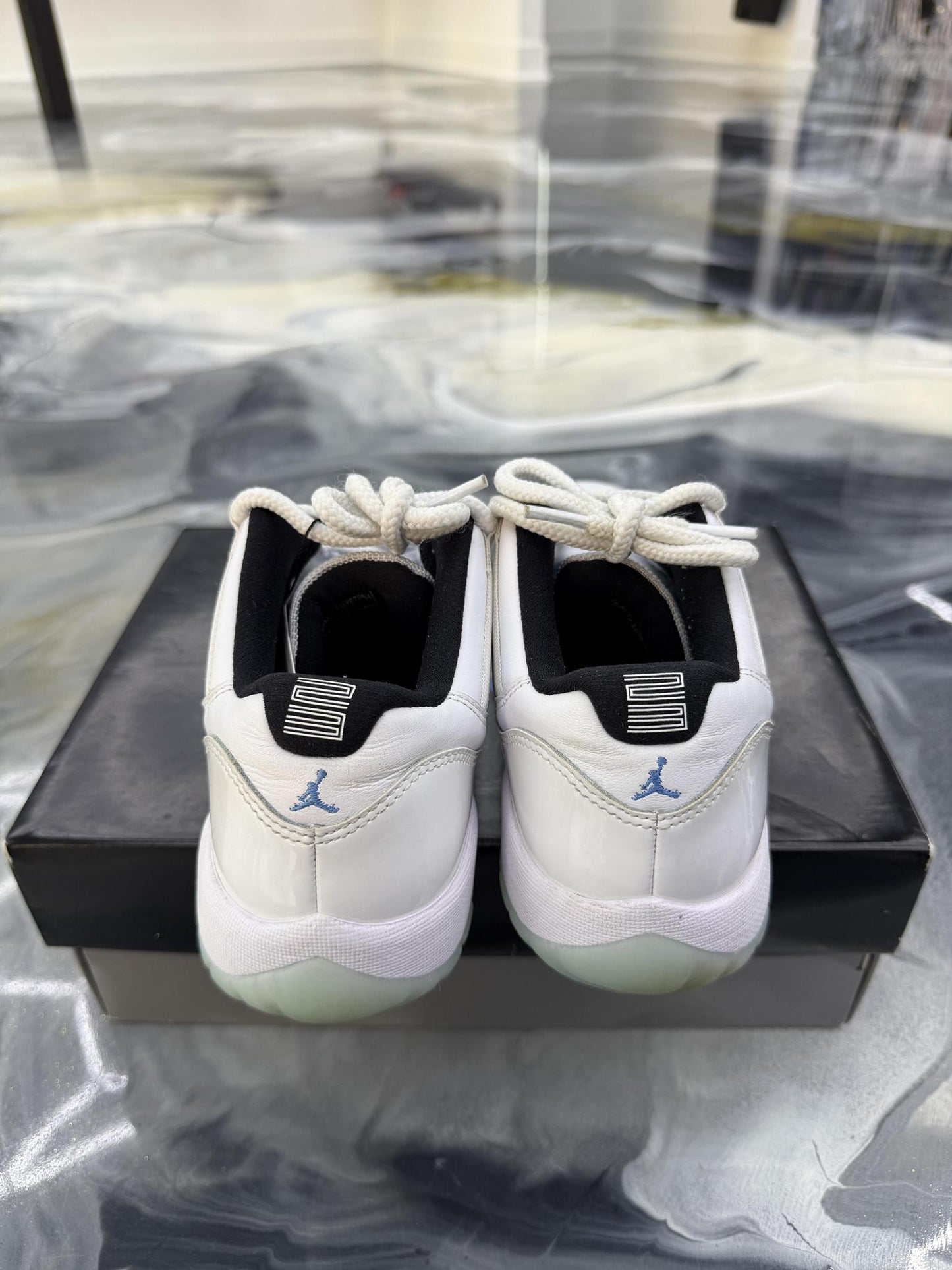 Jordan 11 Low Legend Blue Used 7Y/8.5W