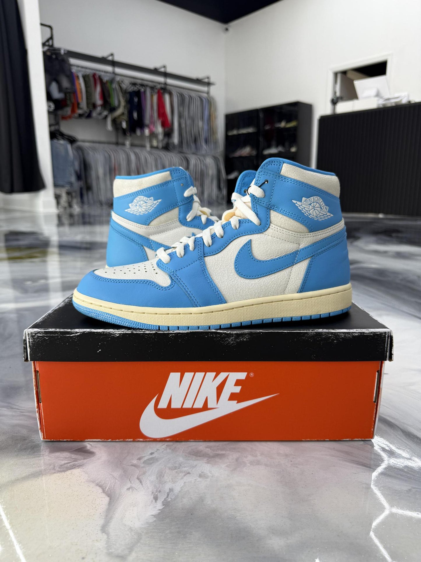 Jordan 1 Reimagined "UNC" Used Size 10.5