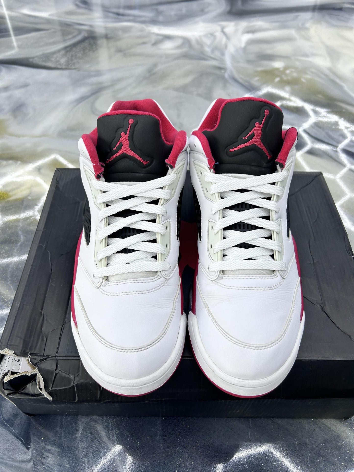 Jordan 5 Low "Fire Red" Size 9