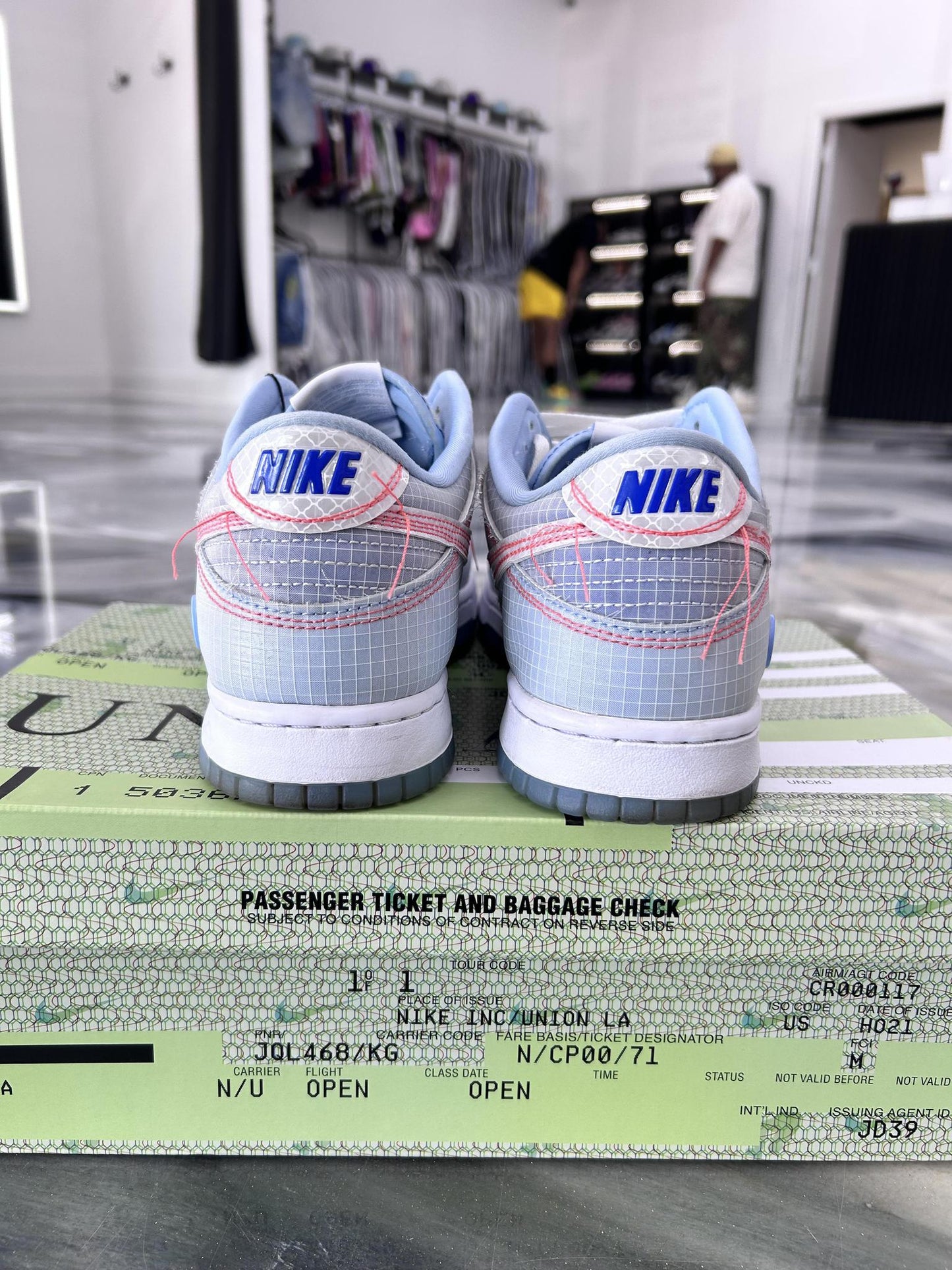 Nike Dunk Low "Argon" Used Size 9.5
