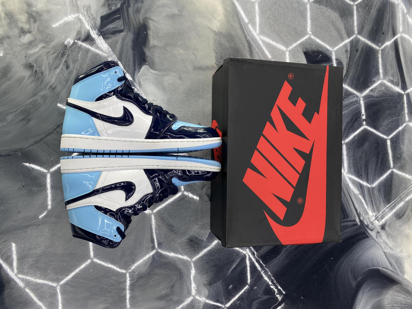 Jordan 1 High "UNC Patent" Used Size 10