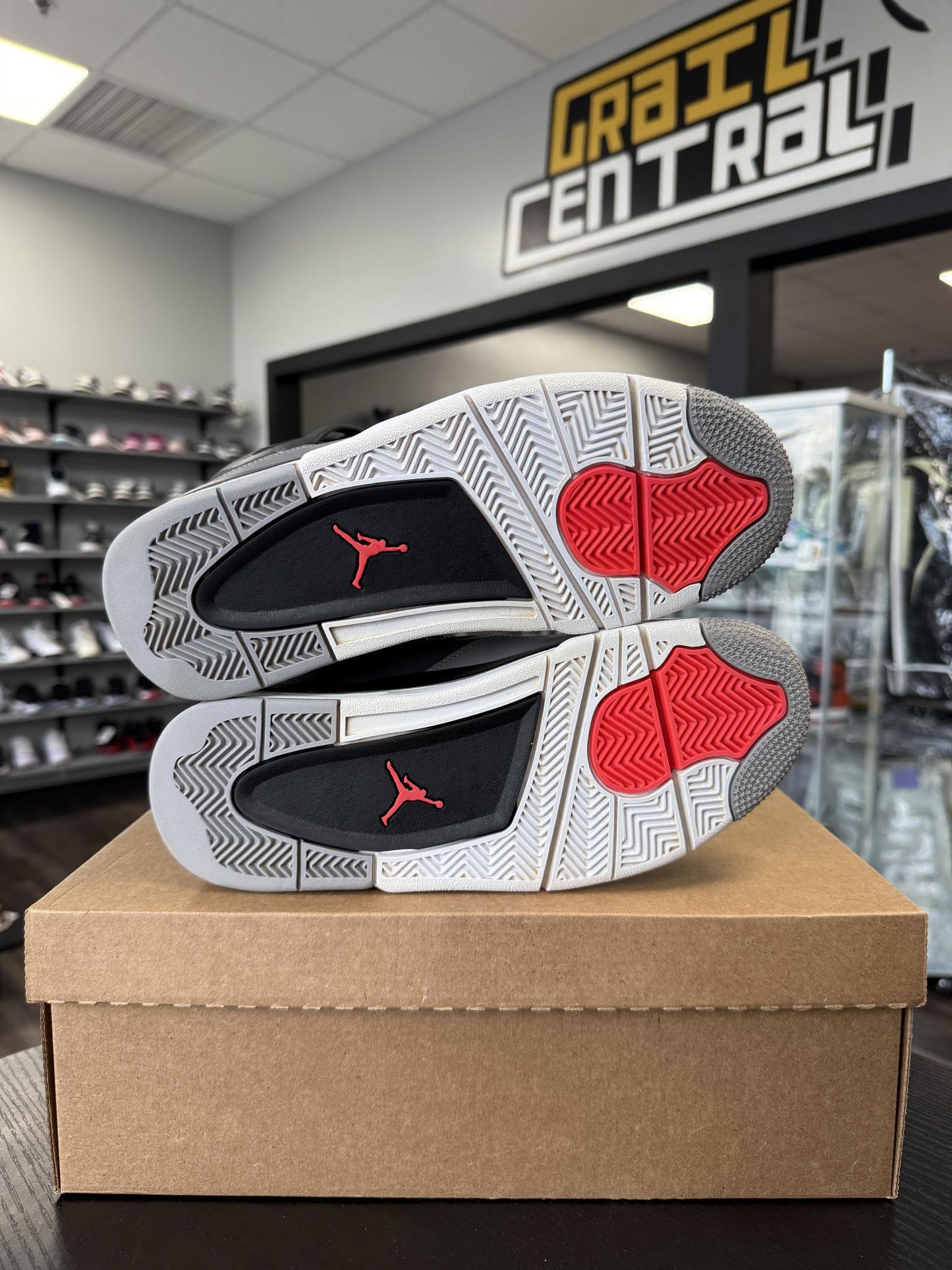 Jordan 4 "Infrared" Used Size 8