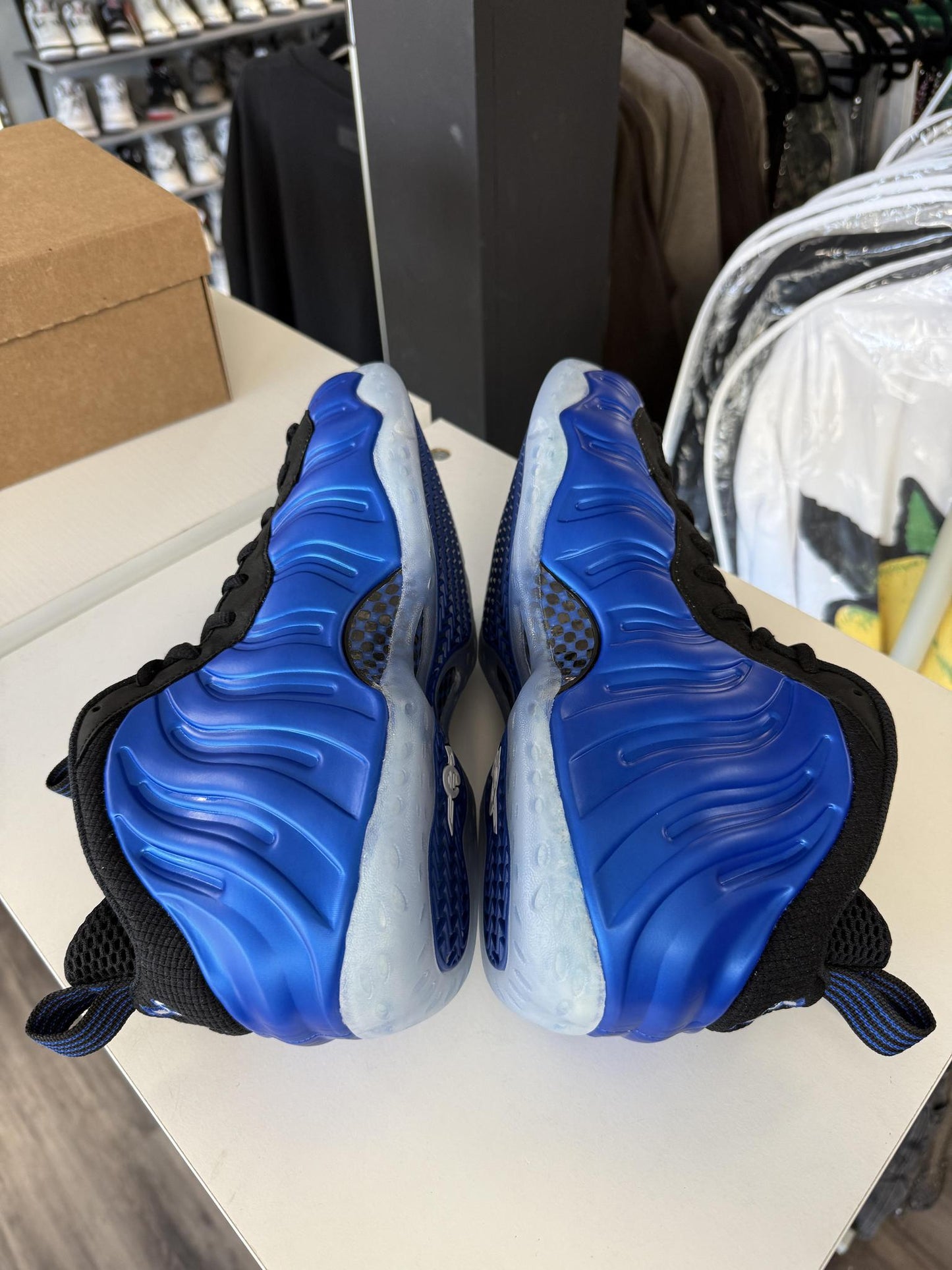 Nike Foamposite "Royal" Used Size 10.5