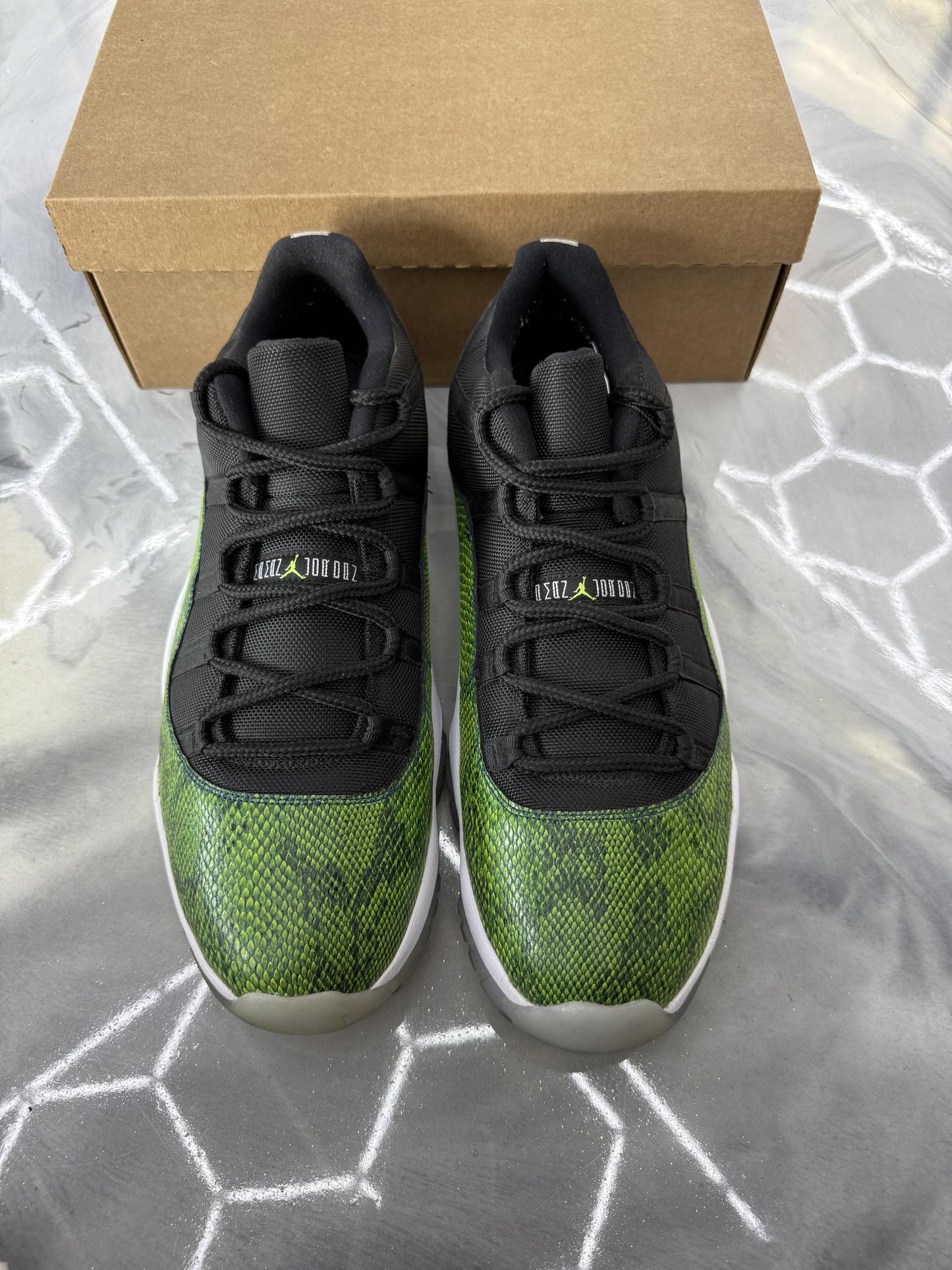Jordan 11 Low "Green Snakeskin" Used Size 15