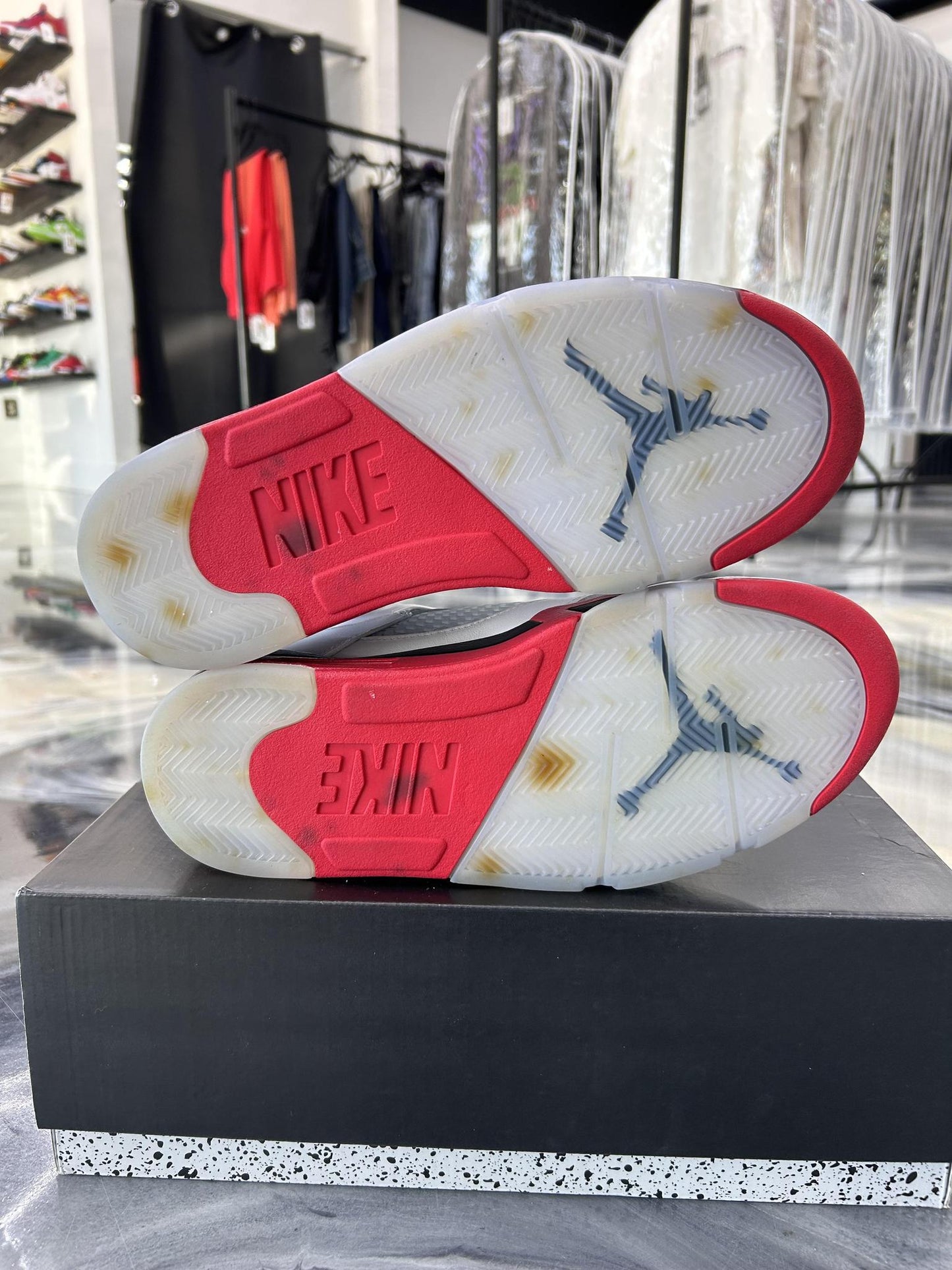 Jordan 5 "Fire Red" Used Size 8.5