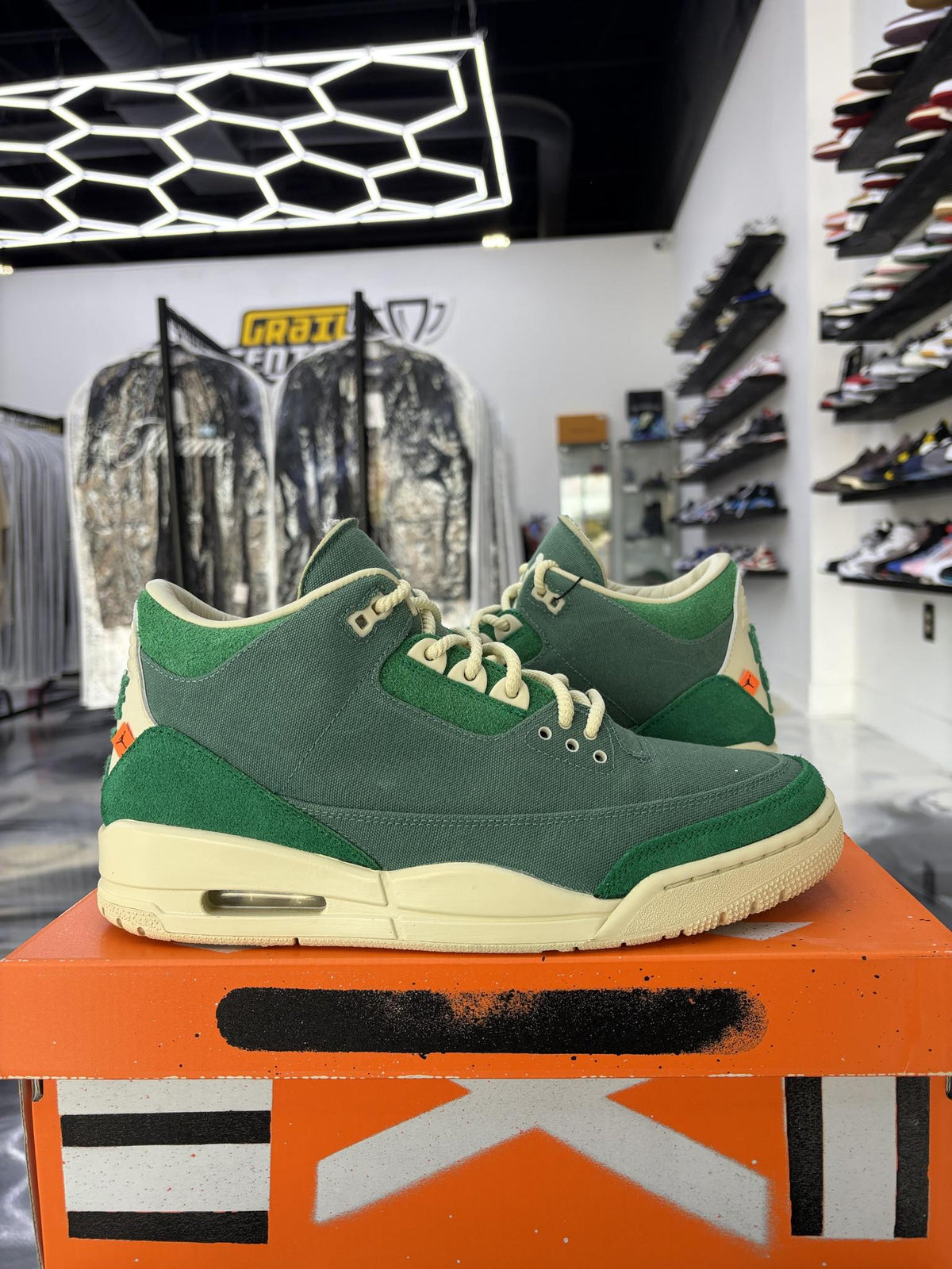 Jordan 3 x Nina Chanel "Abney Bicoastal" Used Size 11.5/10M