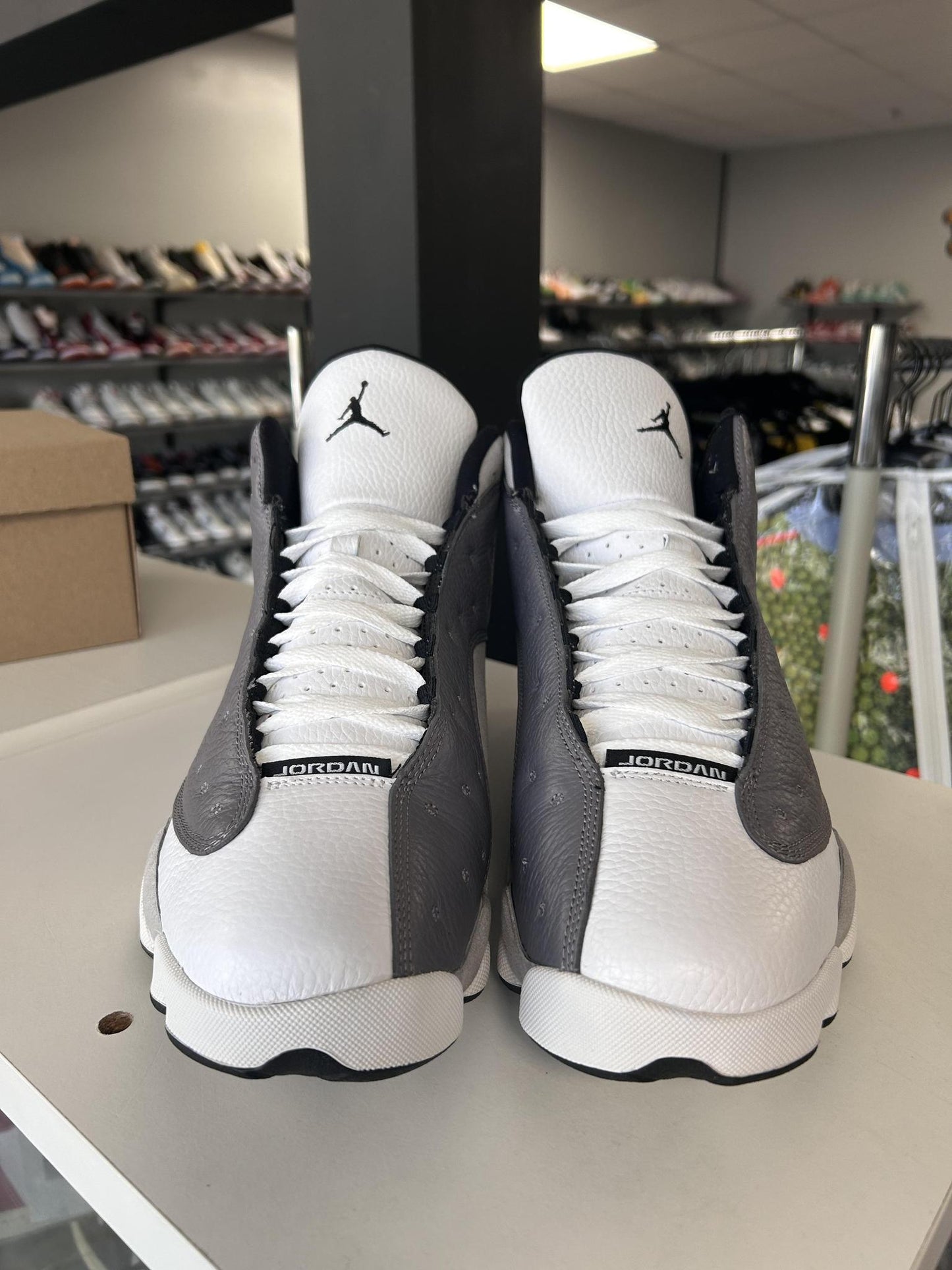 Jordan 13 "Atmosphere Grey" Used Size 13
