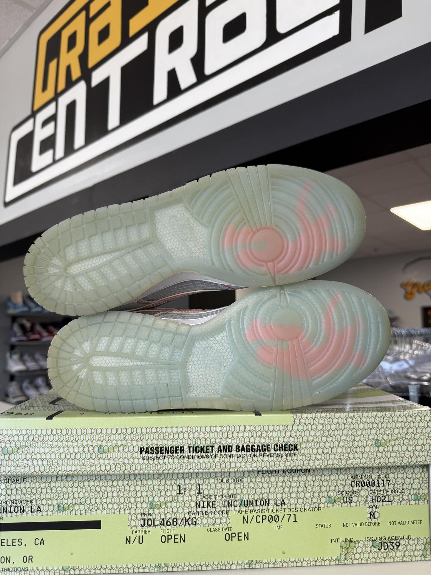 Dunk Low Union "Argon" Used Size 10