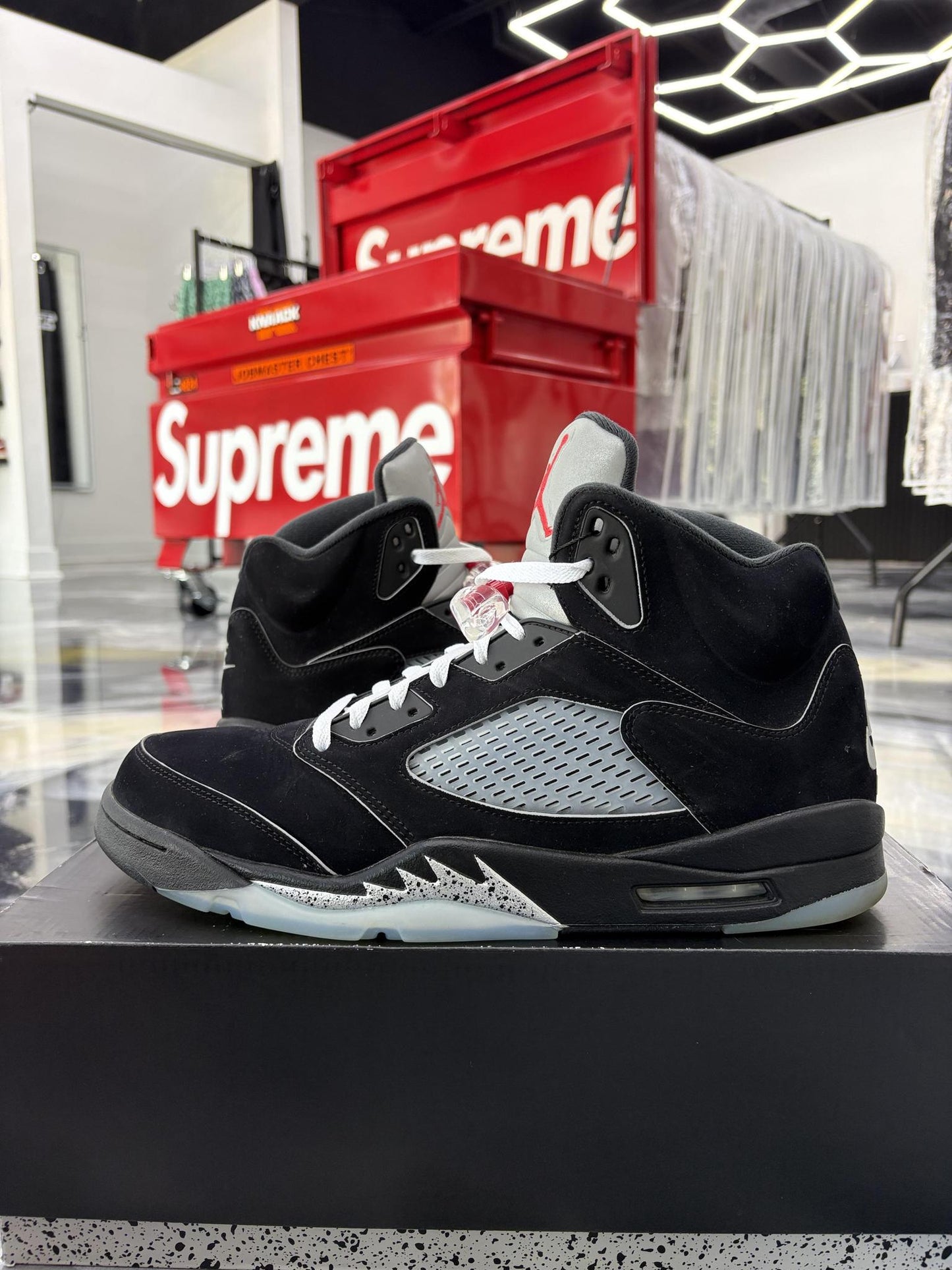 Jordan 5 "Reimagined Black Metallic" Used Size 14