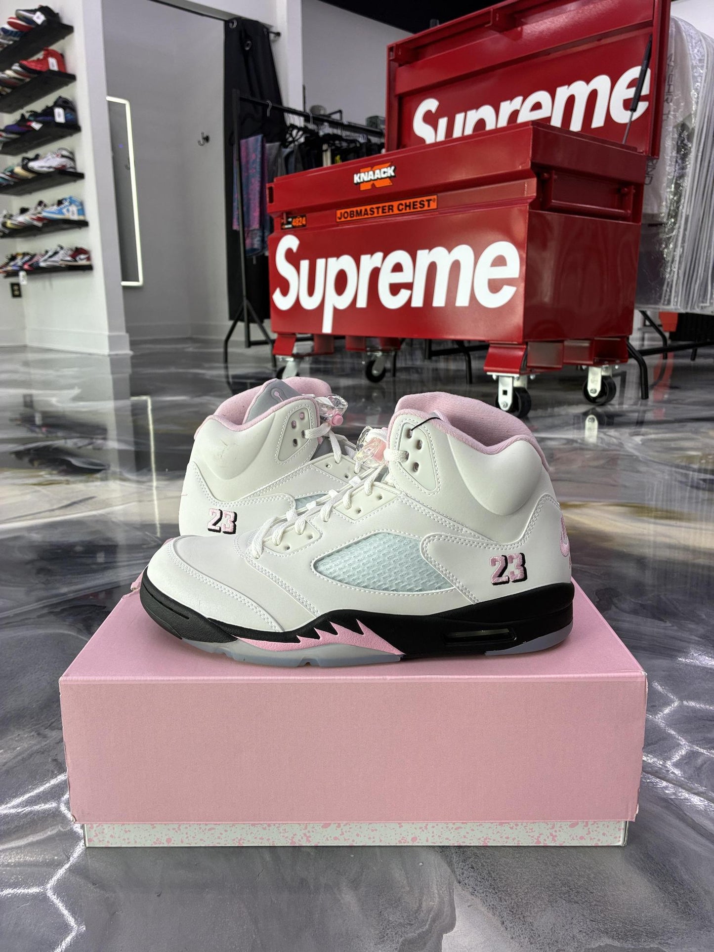 Jordan 5 "Medium Soft Pink" Used Size 11.5