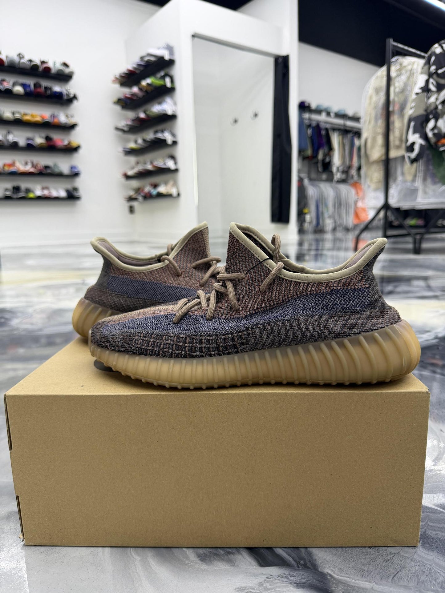 Adidas Yeezy 350 "Fade" Used Size 9