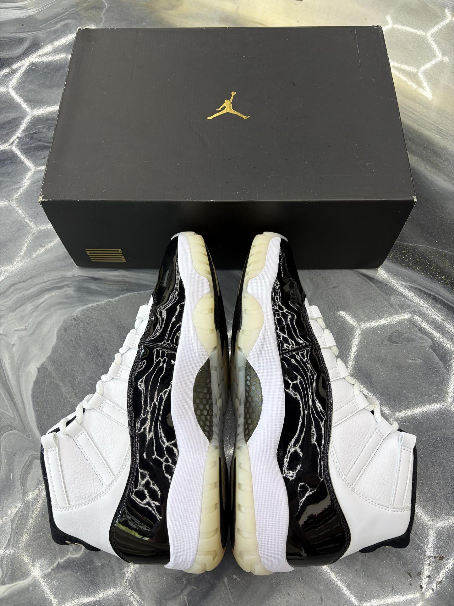 Jordan 11 "Gratitude" Used Size 10.5