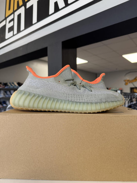 Yeezy 350 V2 "Desert Sage" Used Size 10