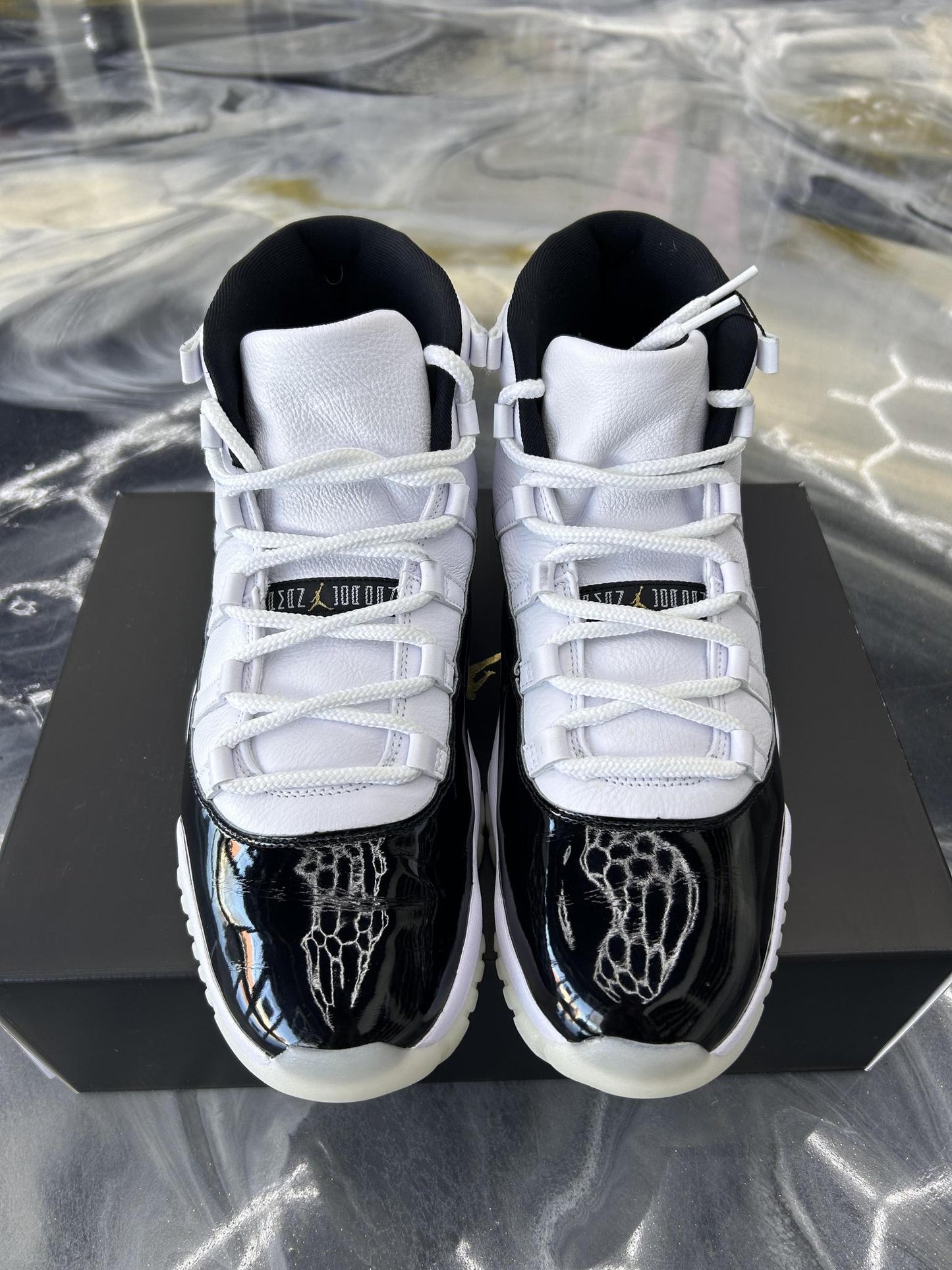 Jordan 11 "Gratitude" Used Size 13