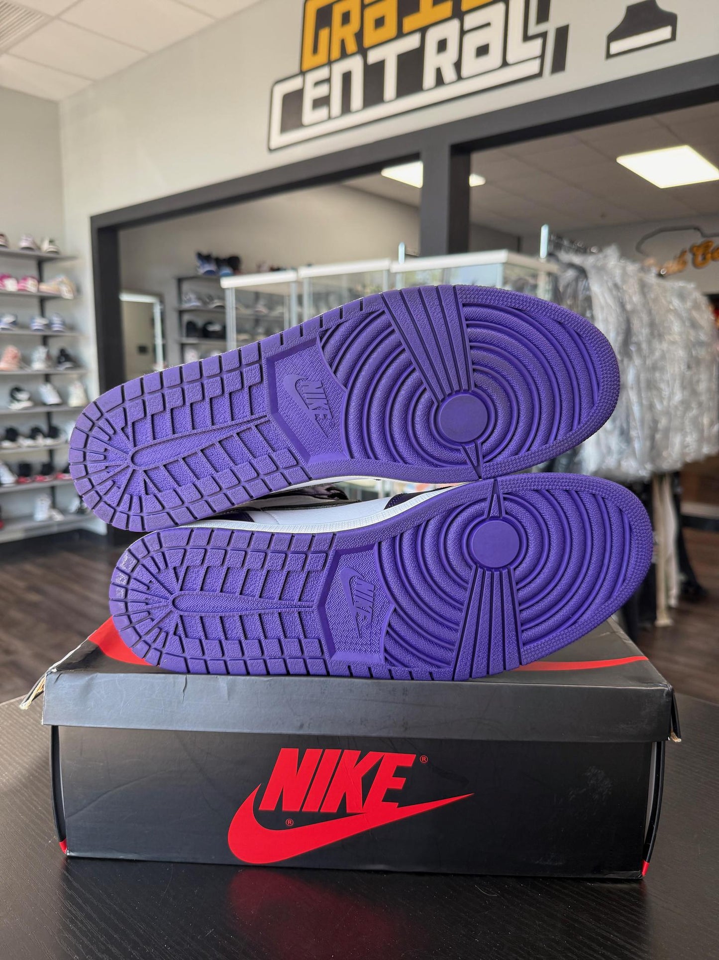 Jordan 1 "Court Purple 2.0" Used Size 14