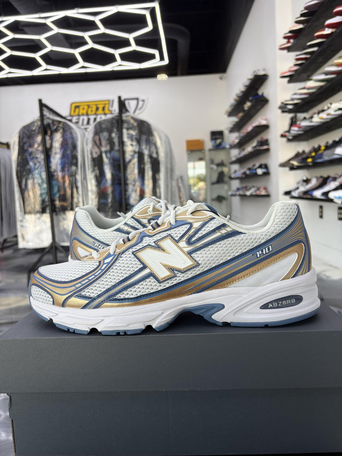 New Balance 740v2 "Heron Blue" Used Size 12