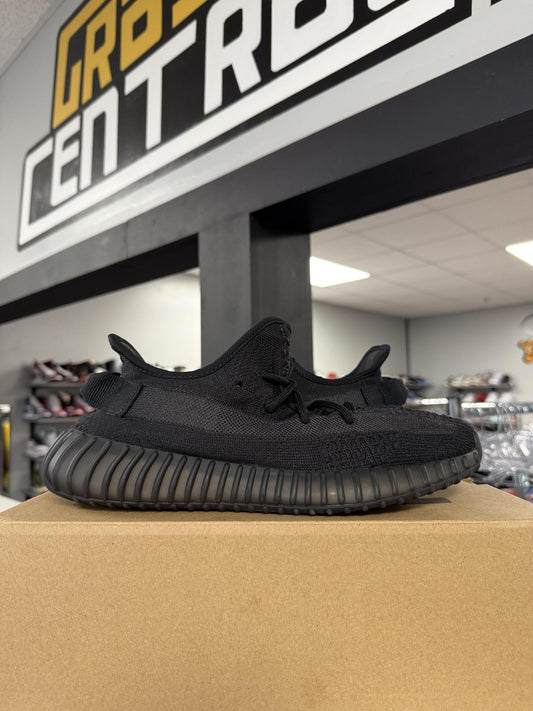Yeezy 350 "Onyx" Used Size 8.5
