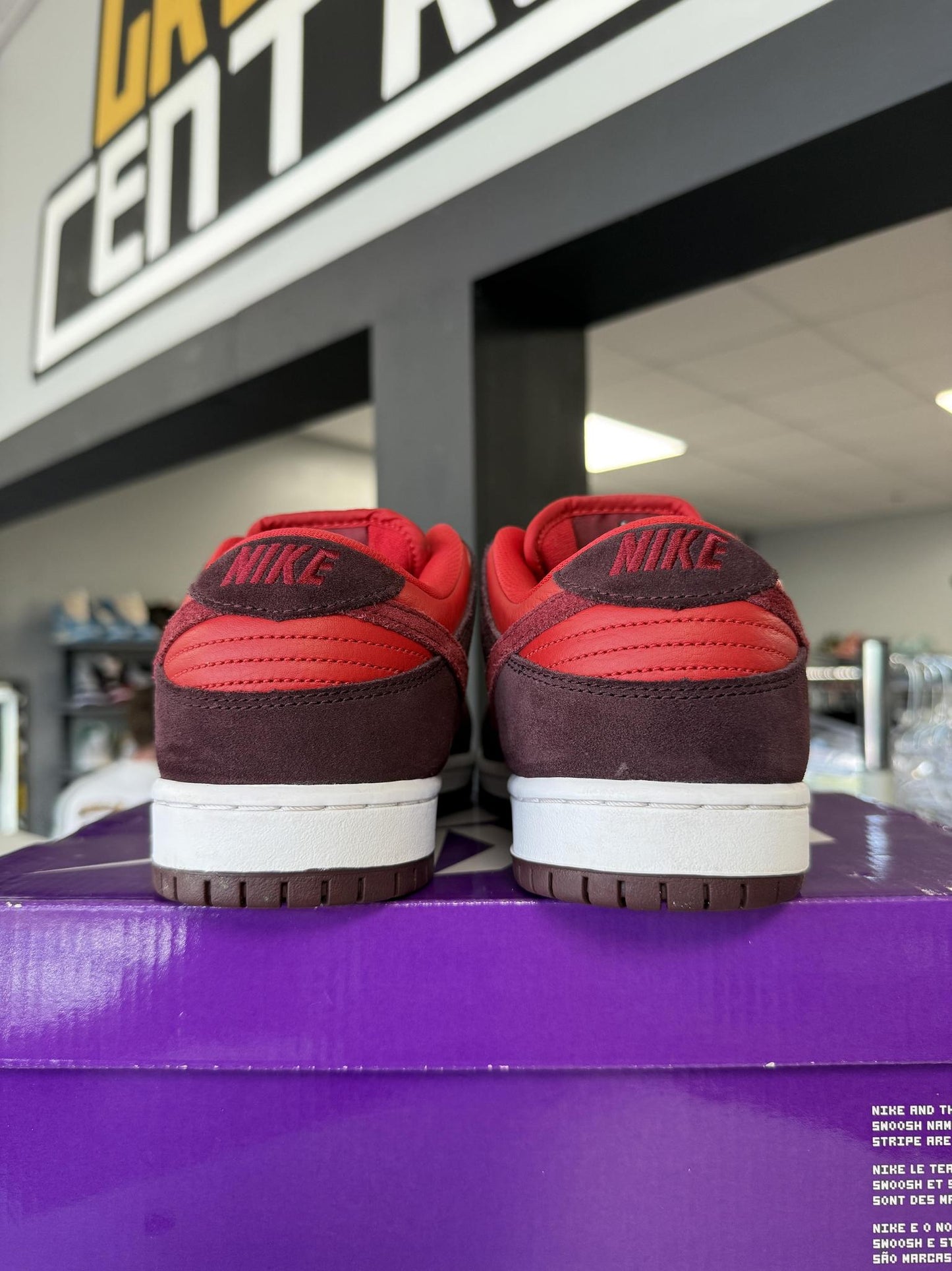 Nike Dunk Low SB "Cherry" Used Size 8.5