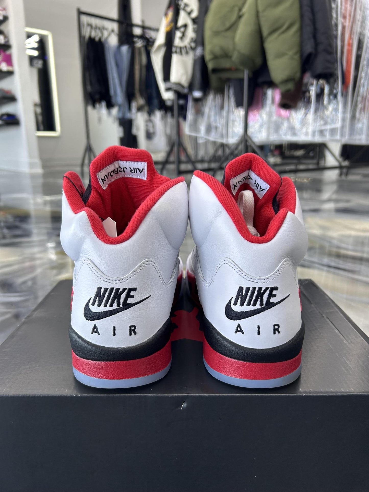Jordan 5 "Fire Red" Used Size 9.5
