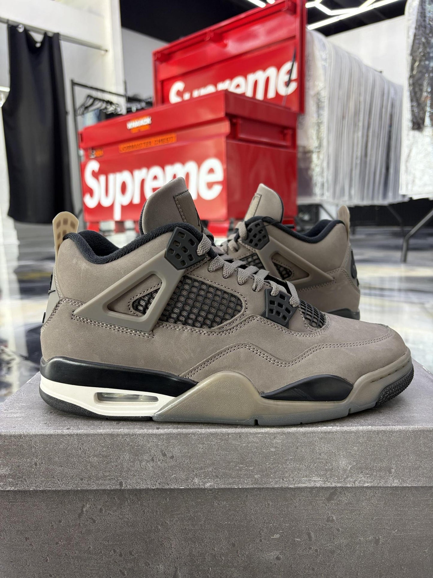 Jordan 4 "Cave Stone" Used Size 9.5