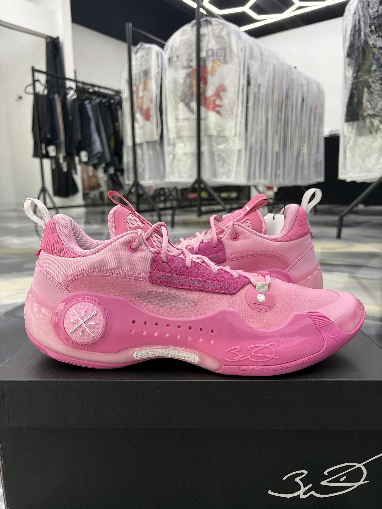 Li-Ning Way of Wade 10 Low "Family Love" Used Size 13